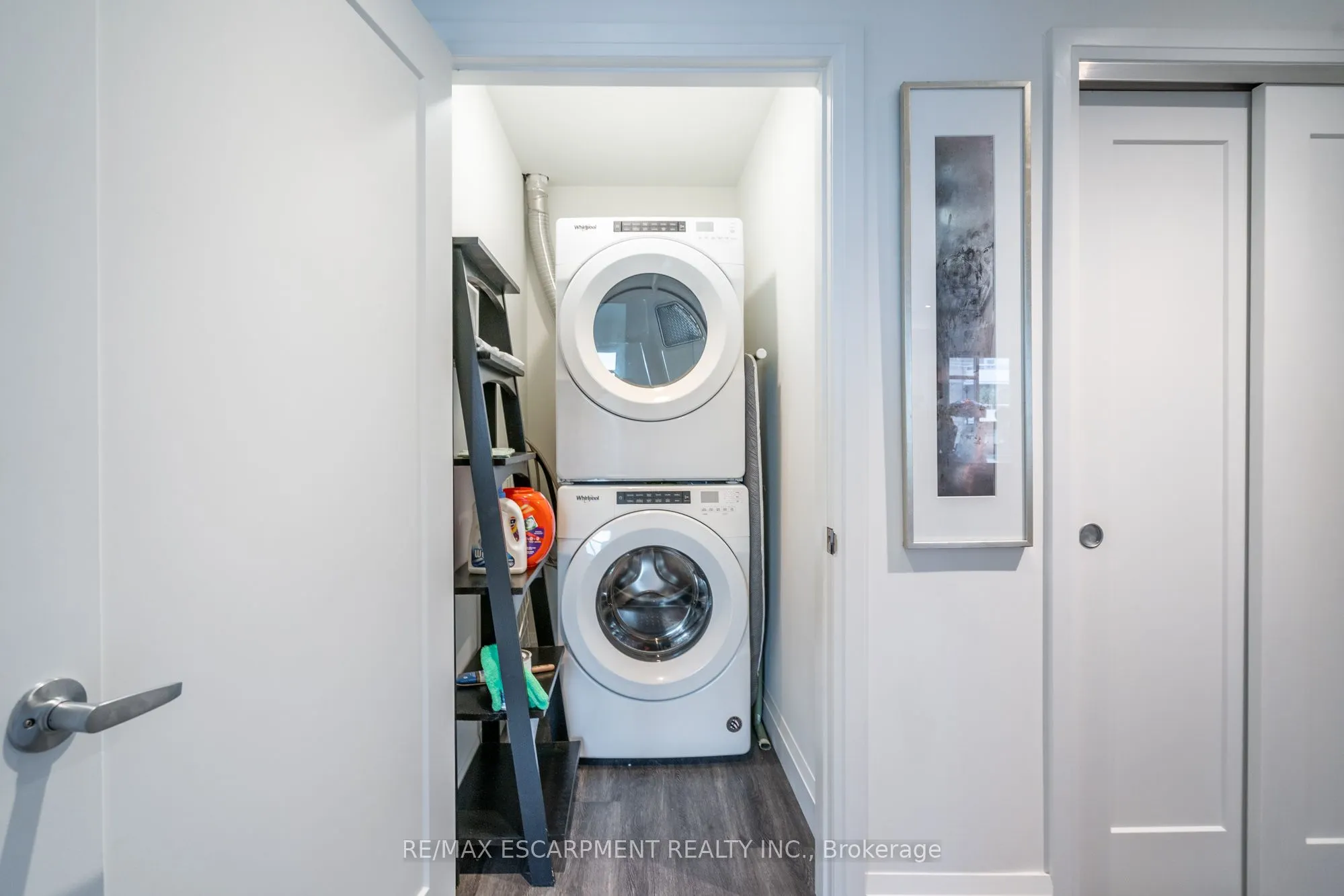 30 Hamilton Street S, #213