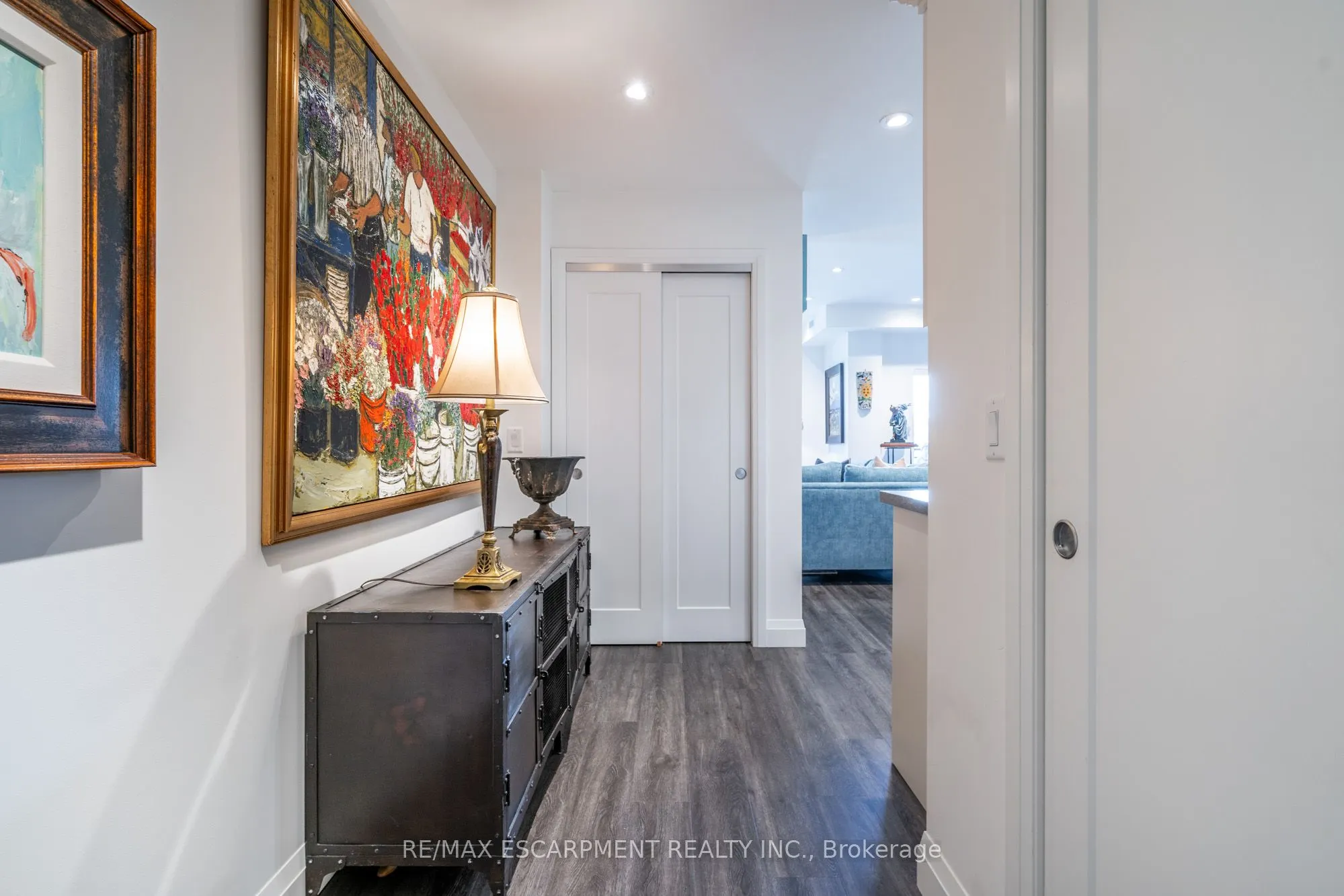 30 Hamilton Street S, #213