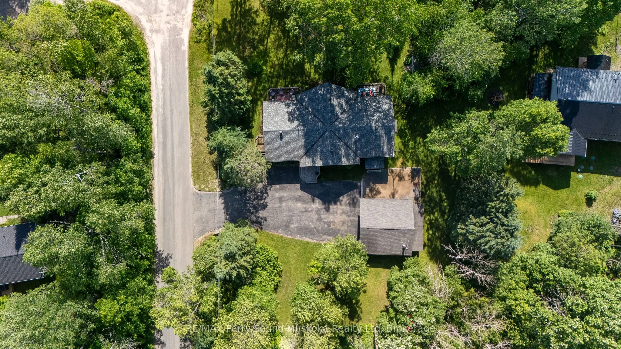 36 Maple Street