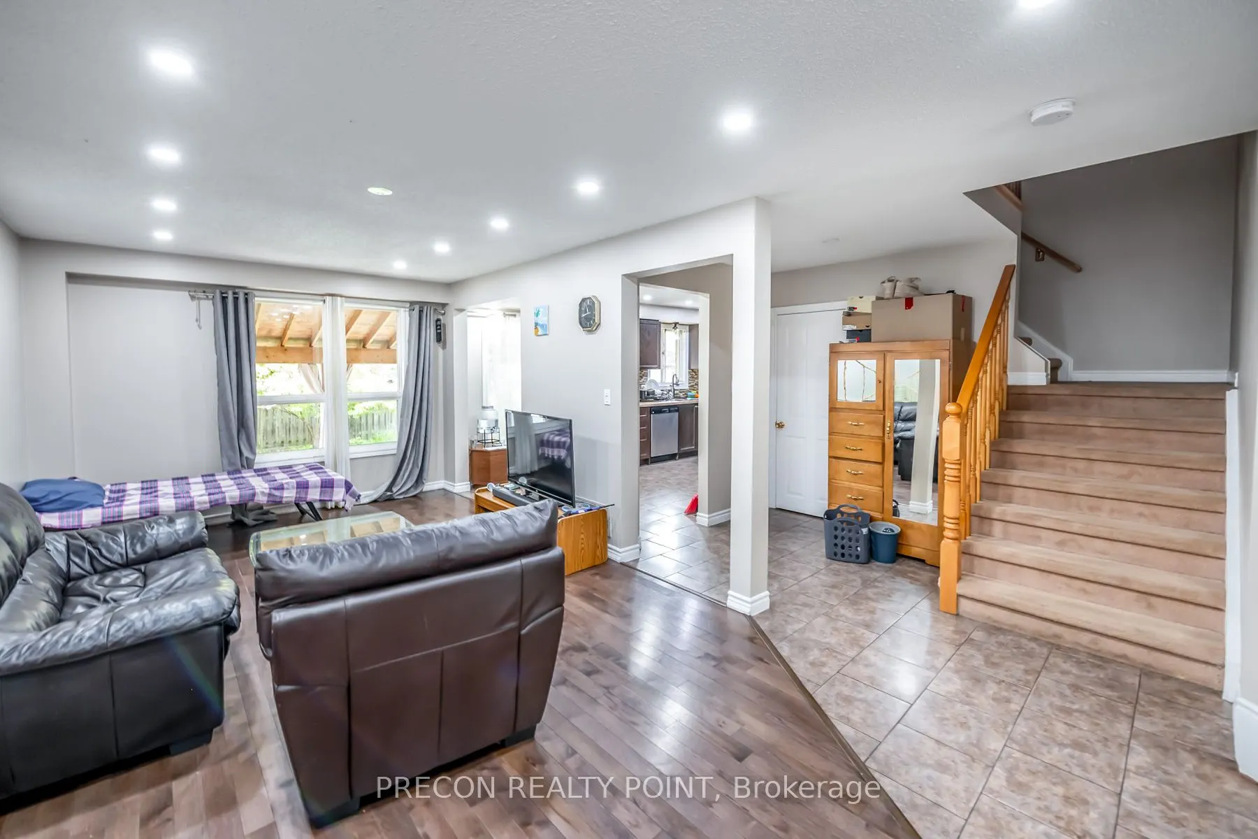 24 Midanbury Way