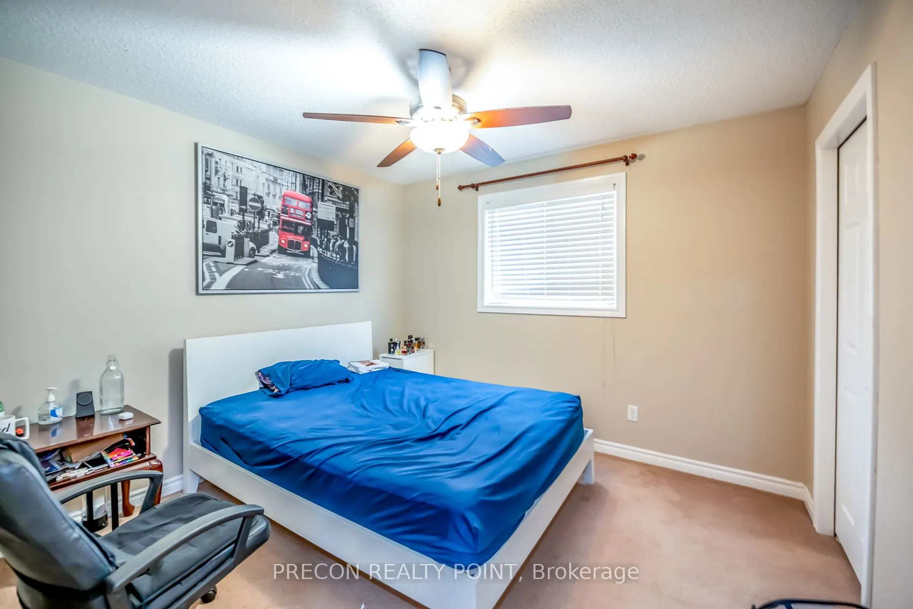 24 Midanbury Way