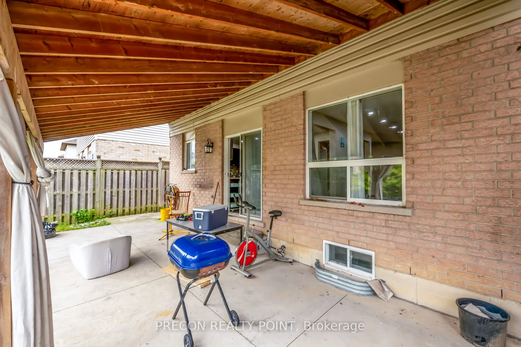 24 Midanbury Way