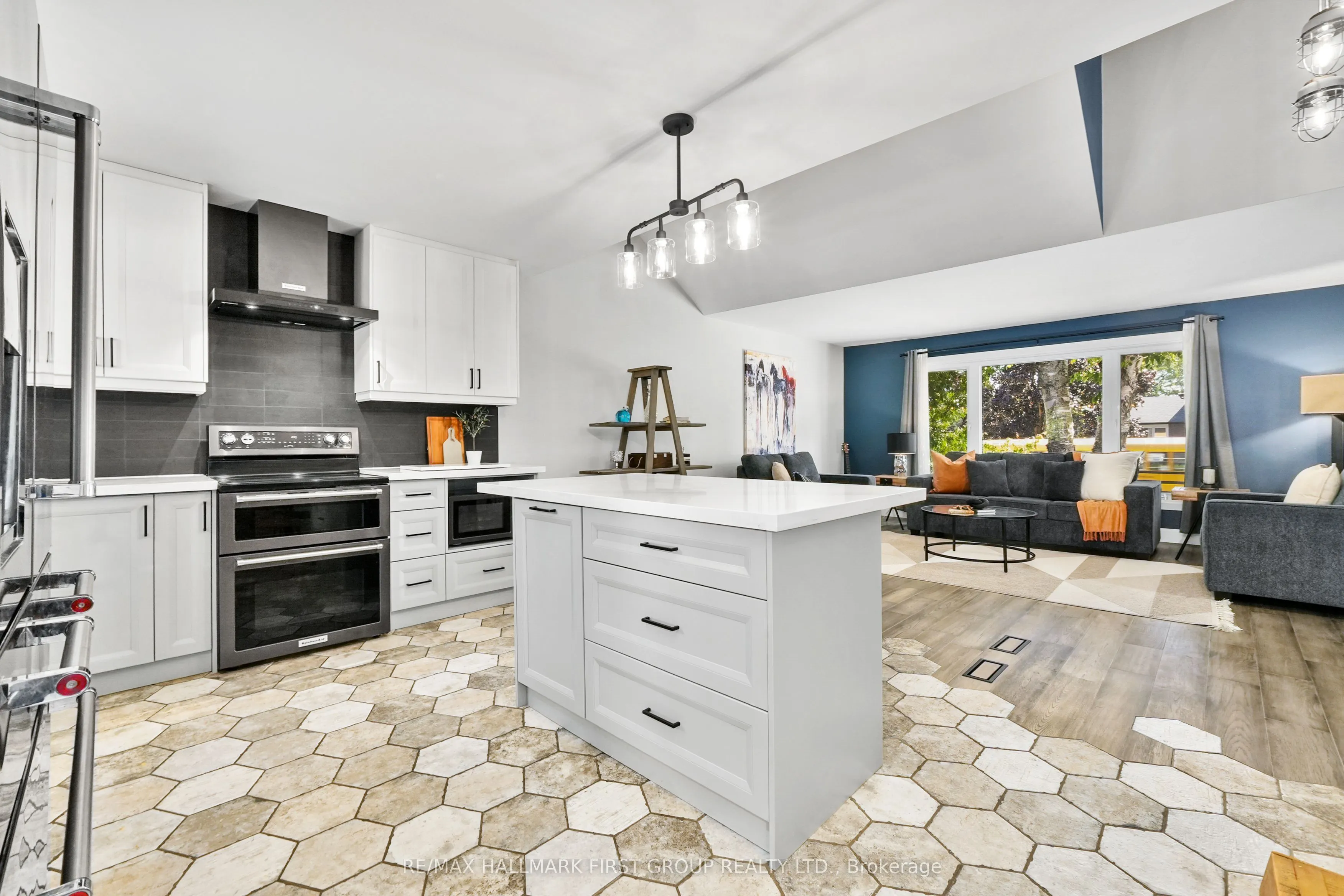 8 Ravensdale Road