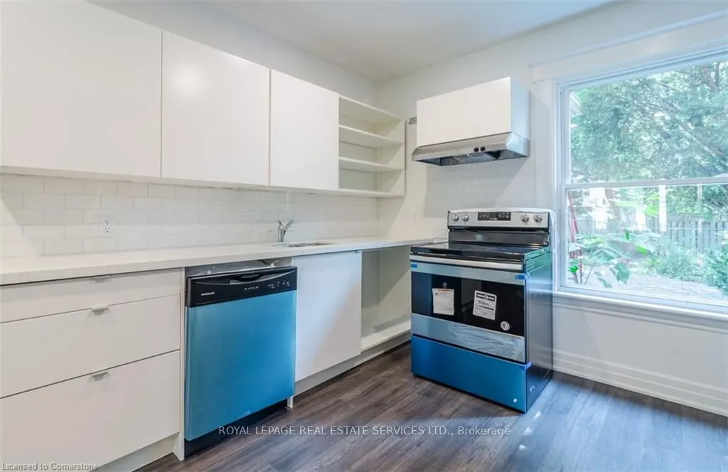 115 Spadina Avenue