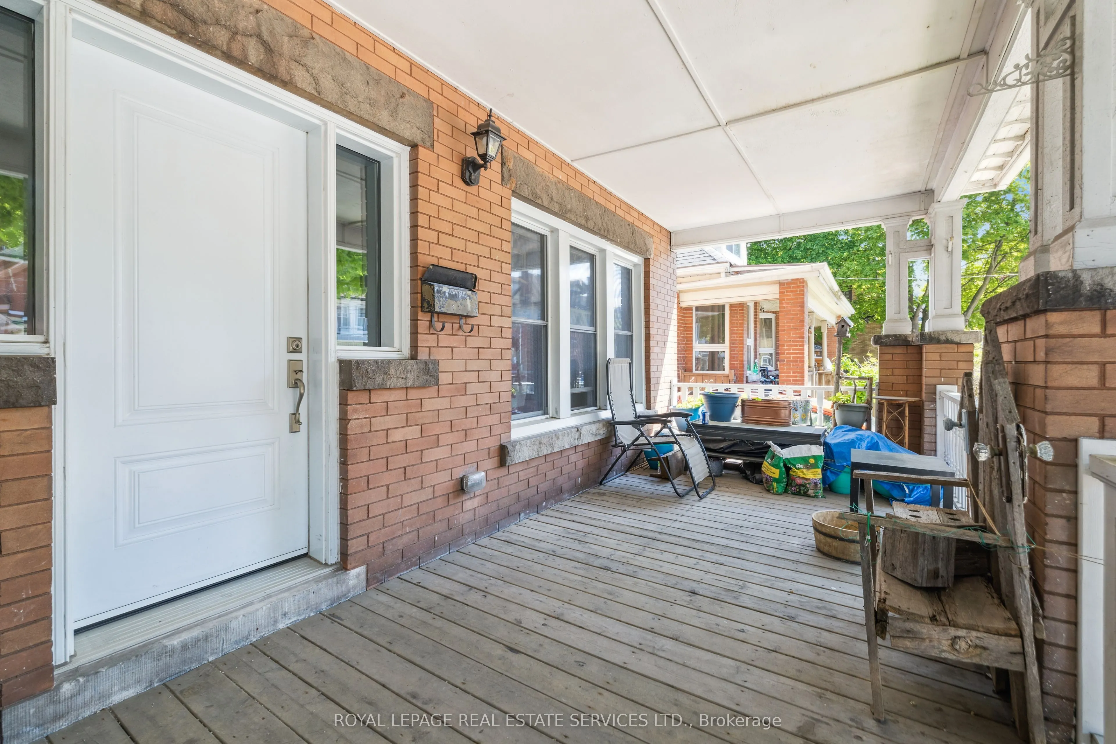 115 Spadina Avenue