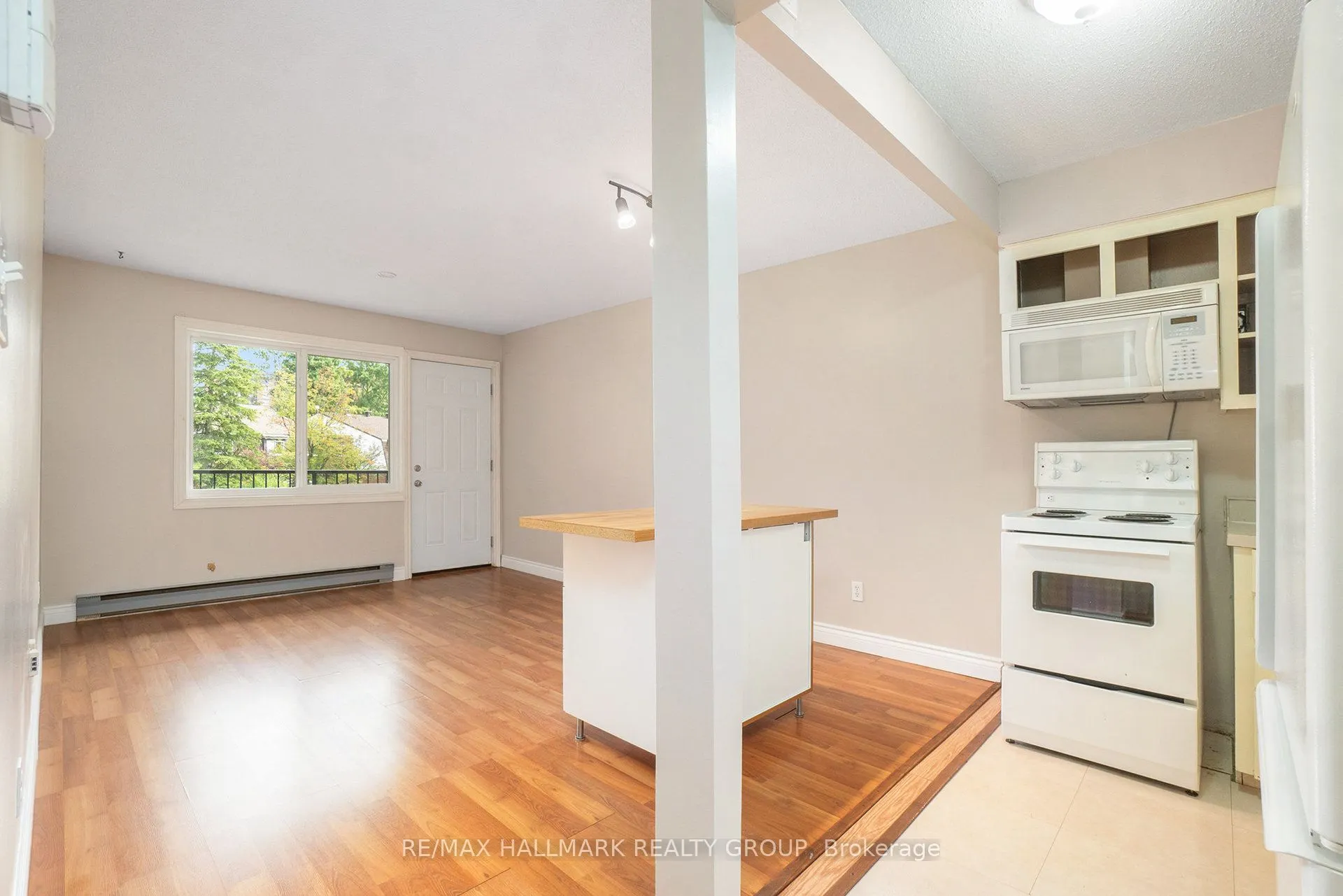 2041 Arrowsmith Dr. Drive