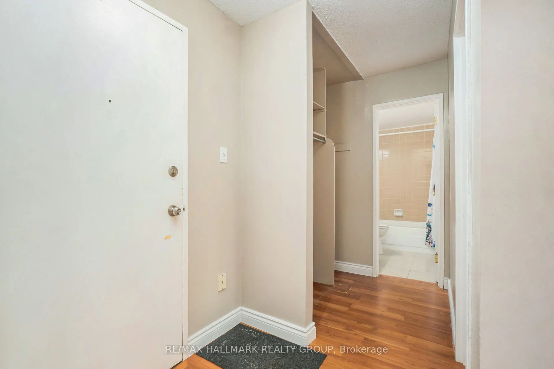 2041 Arrowsmith Dr. Drive
