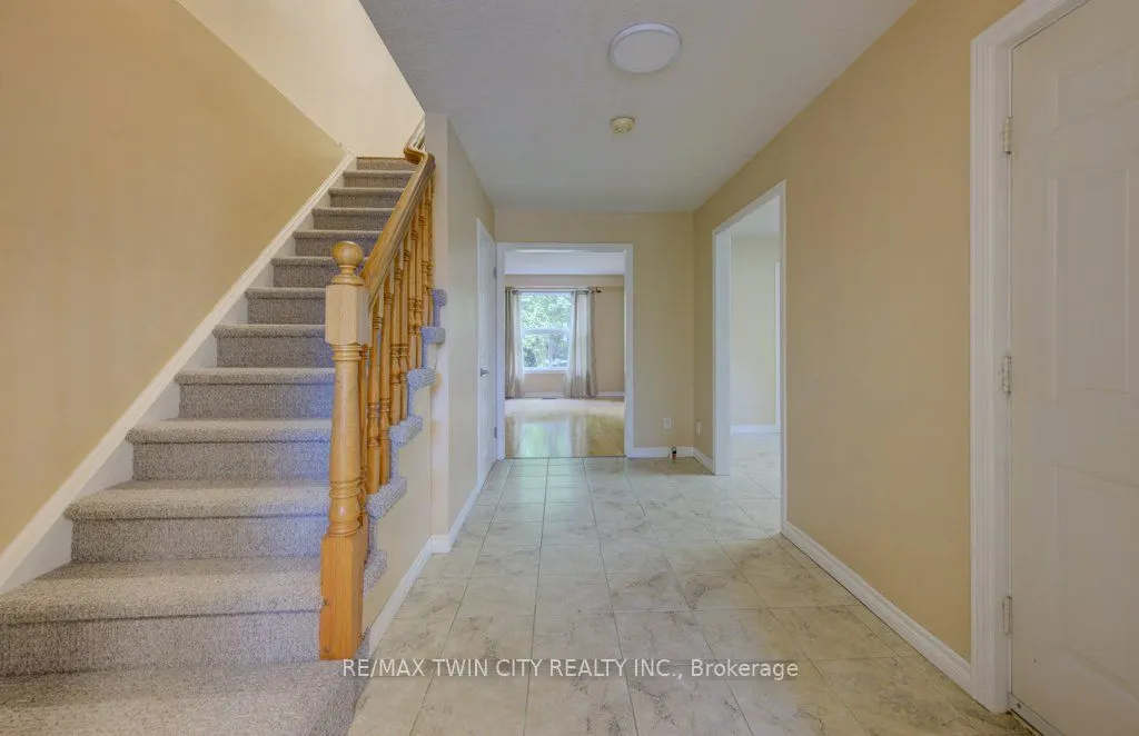 44 Northmanor Crescent