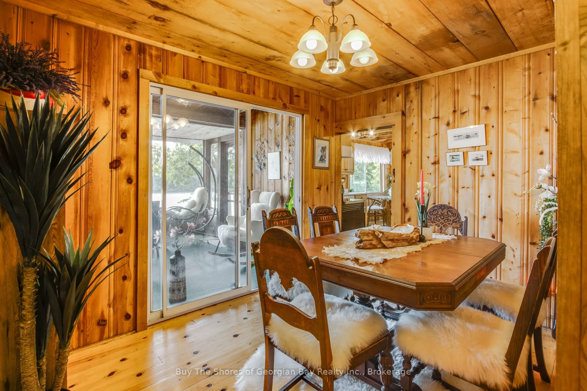 2133 Harrison Trail