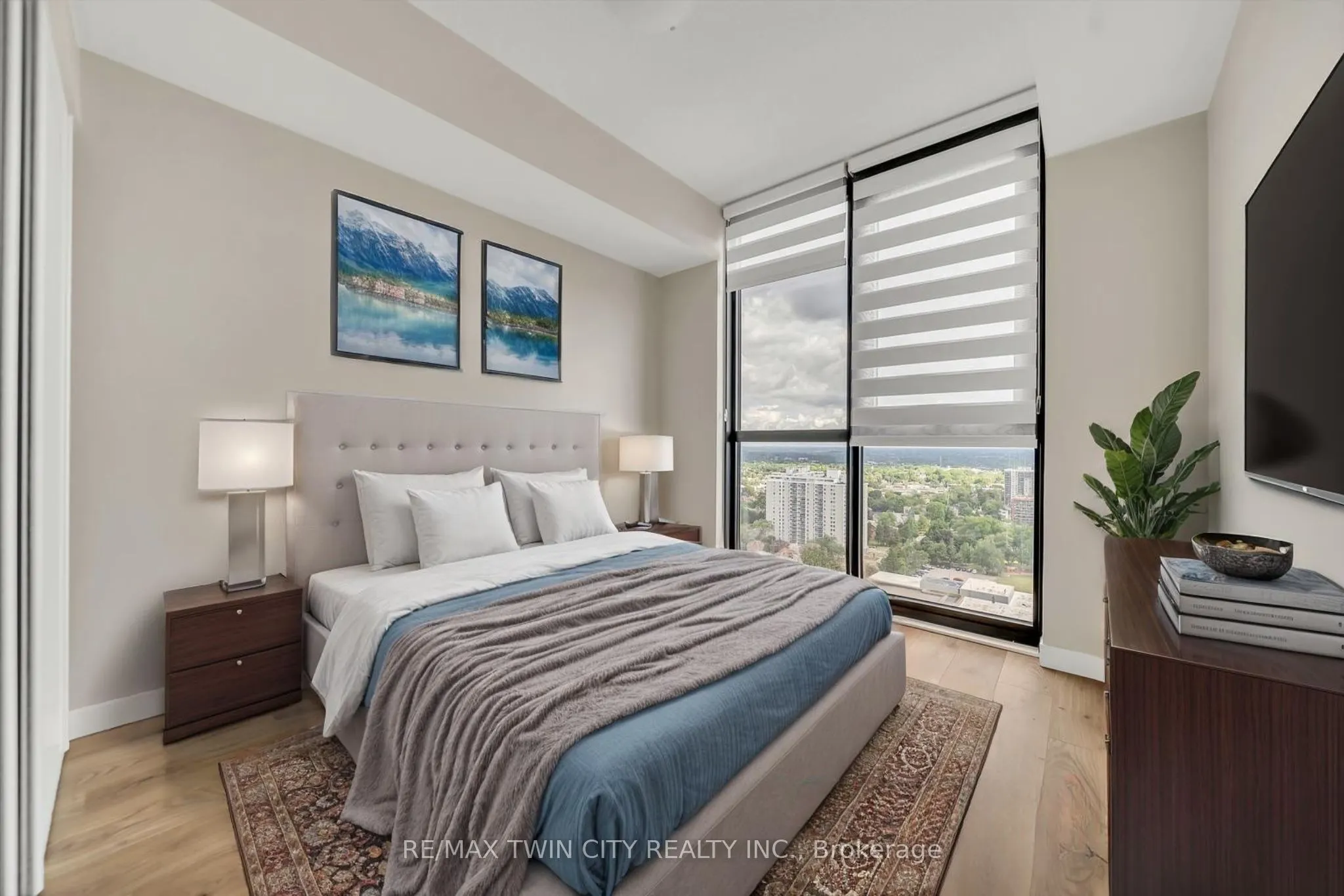 60 Frederick Street, #2404