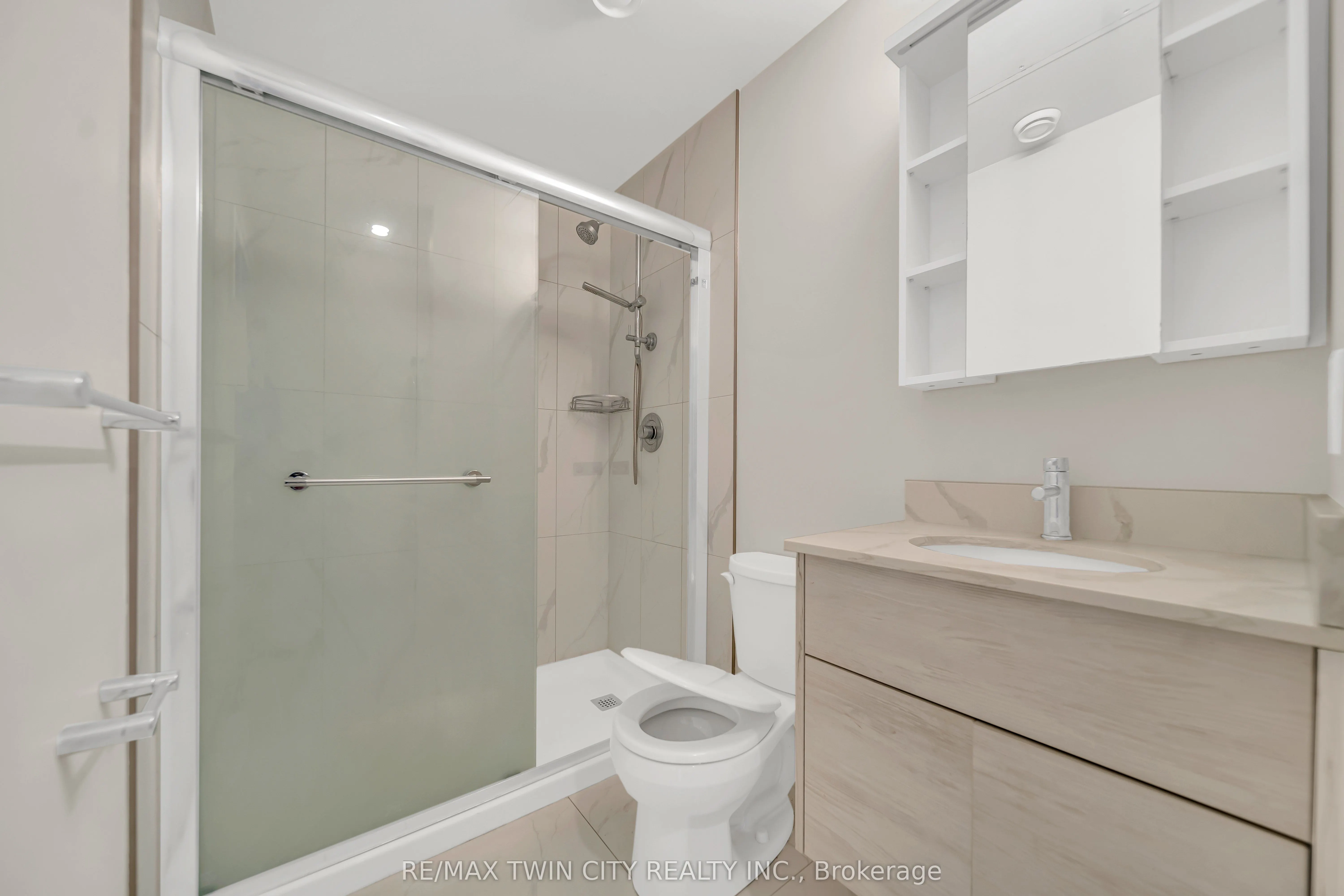 60 Frederick Street, #2404