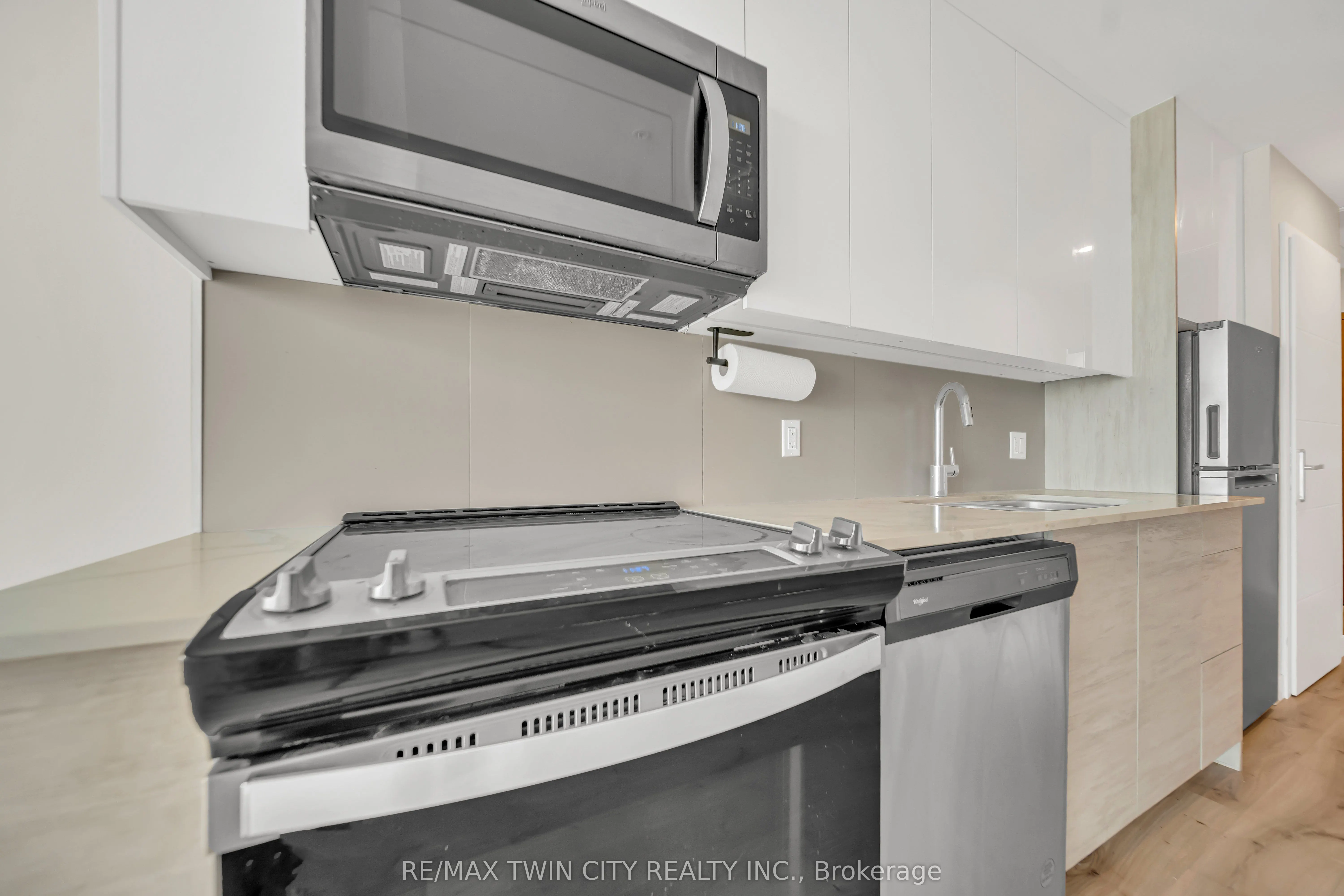 60 Frederick Street, #2404