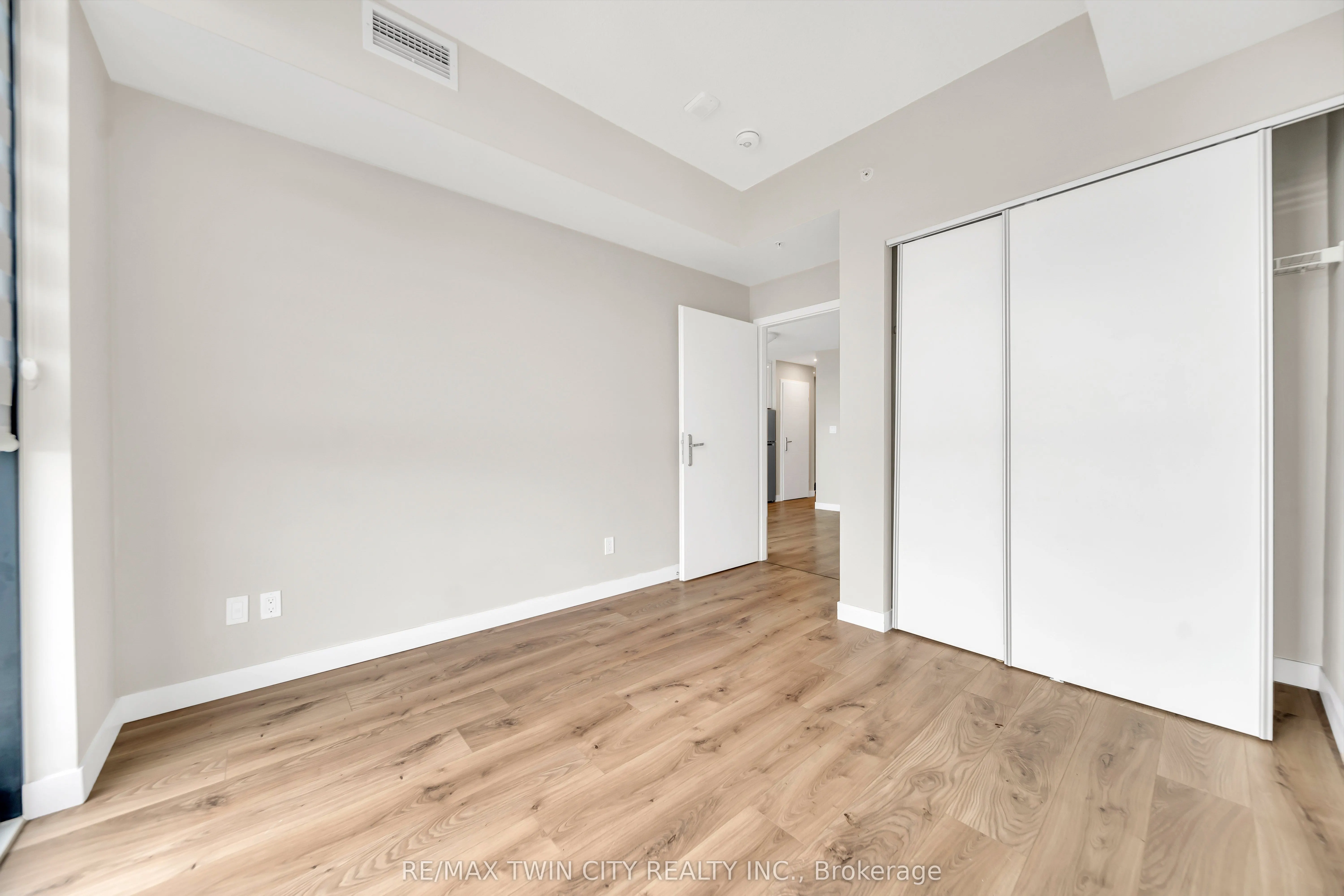 60 Frederick Street, #2404
