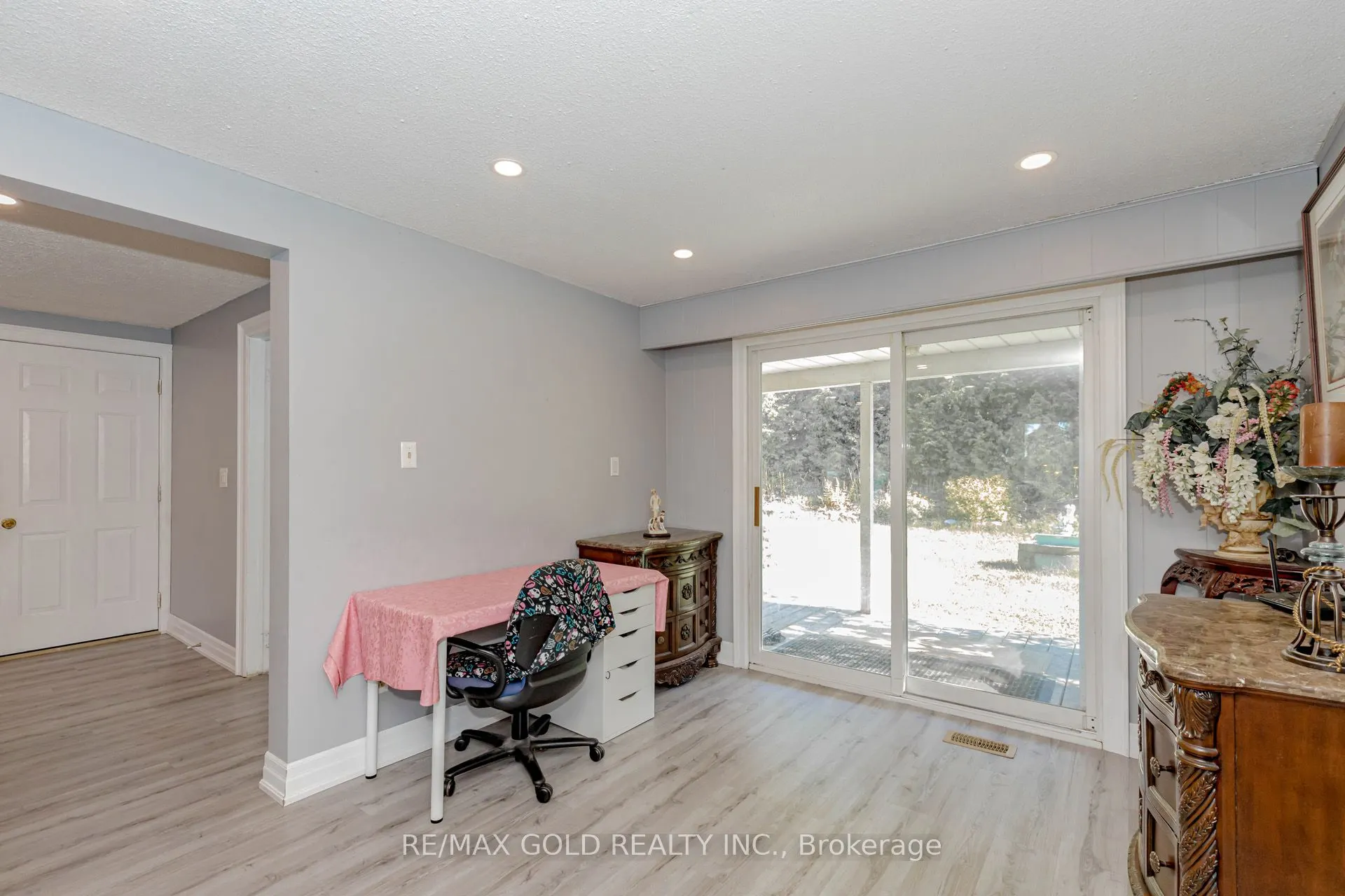9109 Wellington Rd 50