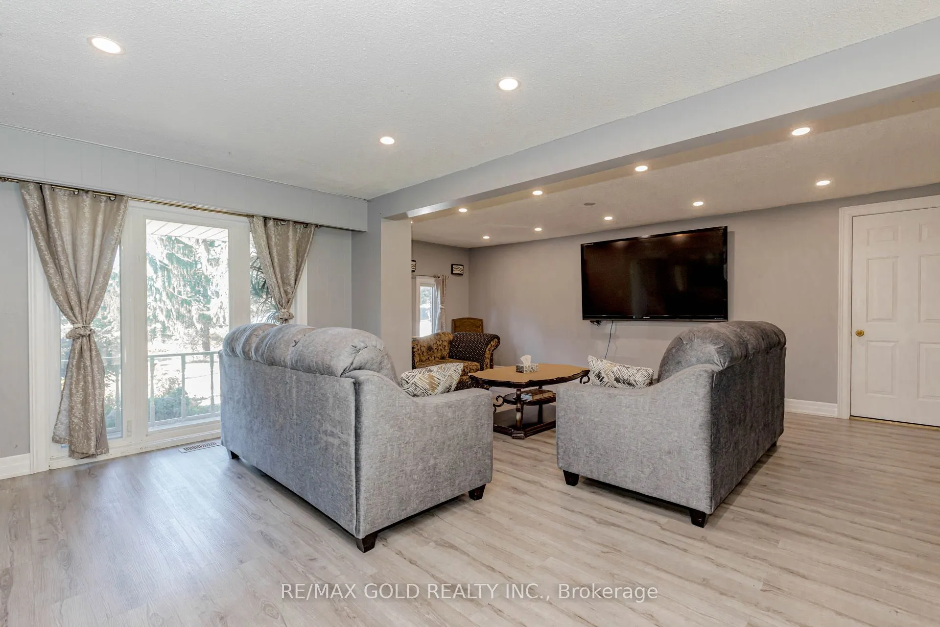 9109 Wellington Rd 50