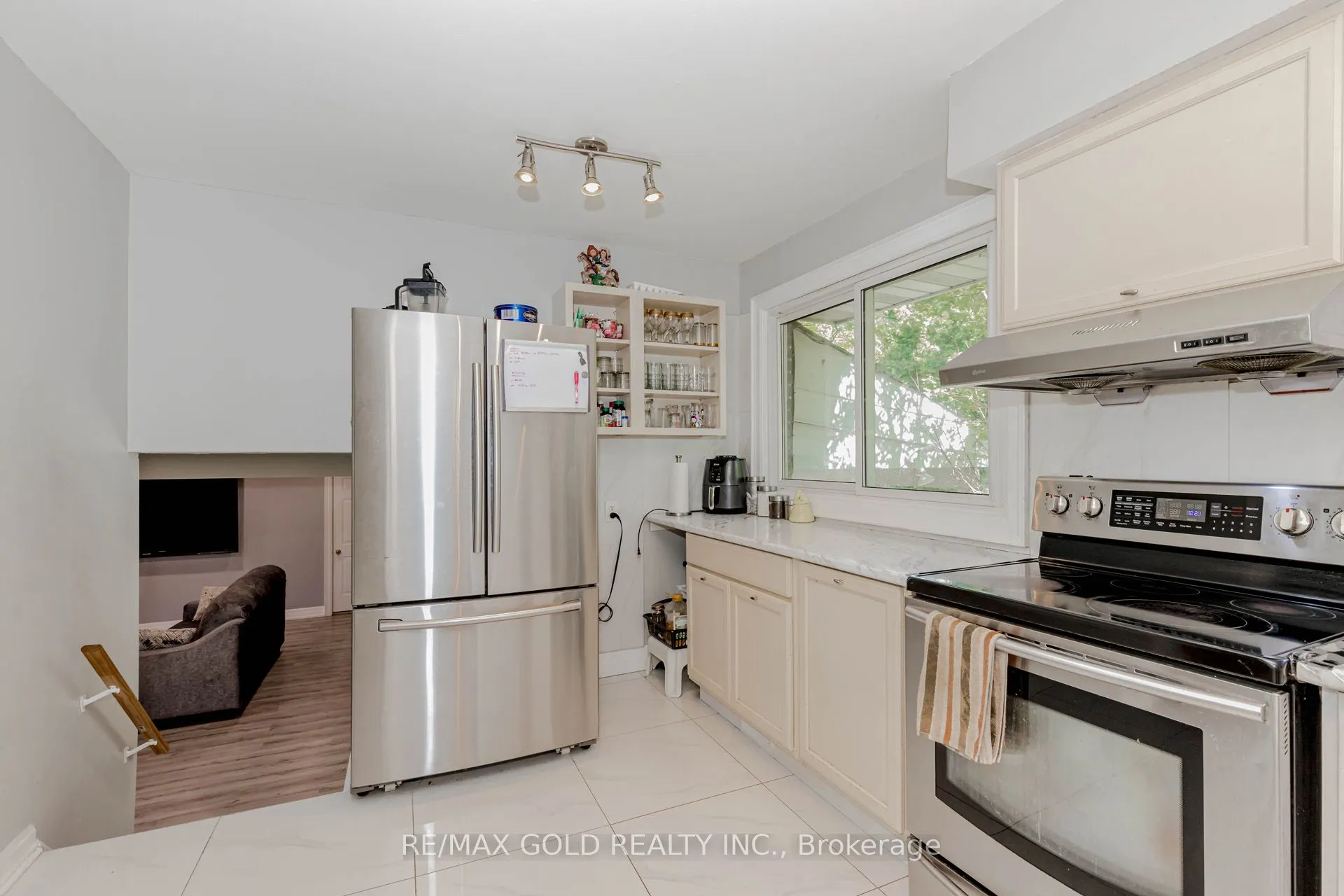 9109 Wellington Rd 50