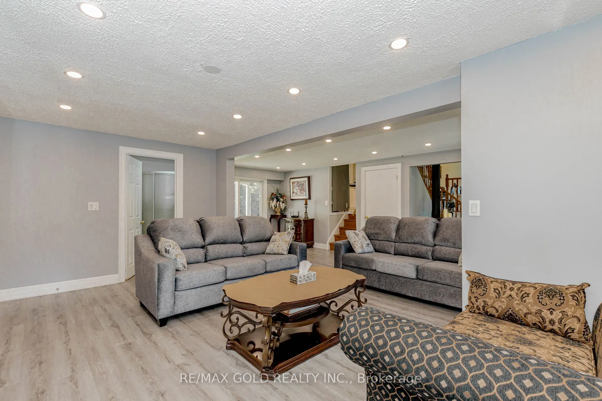 9109 Wellington Rd 50