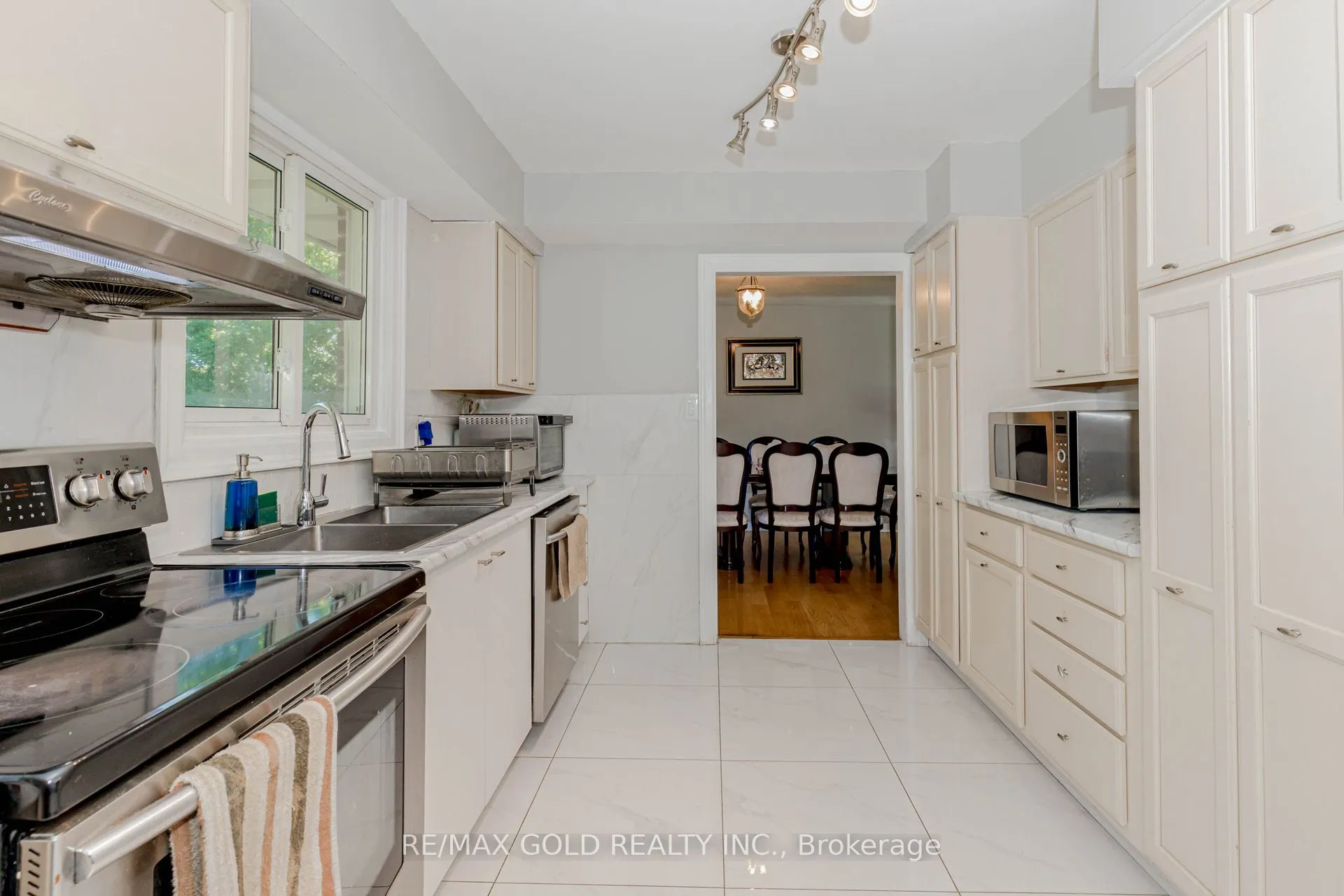 9109 Wellington Rd 50