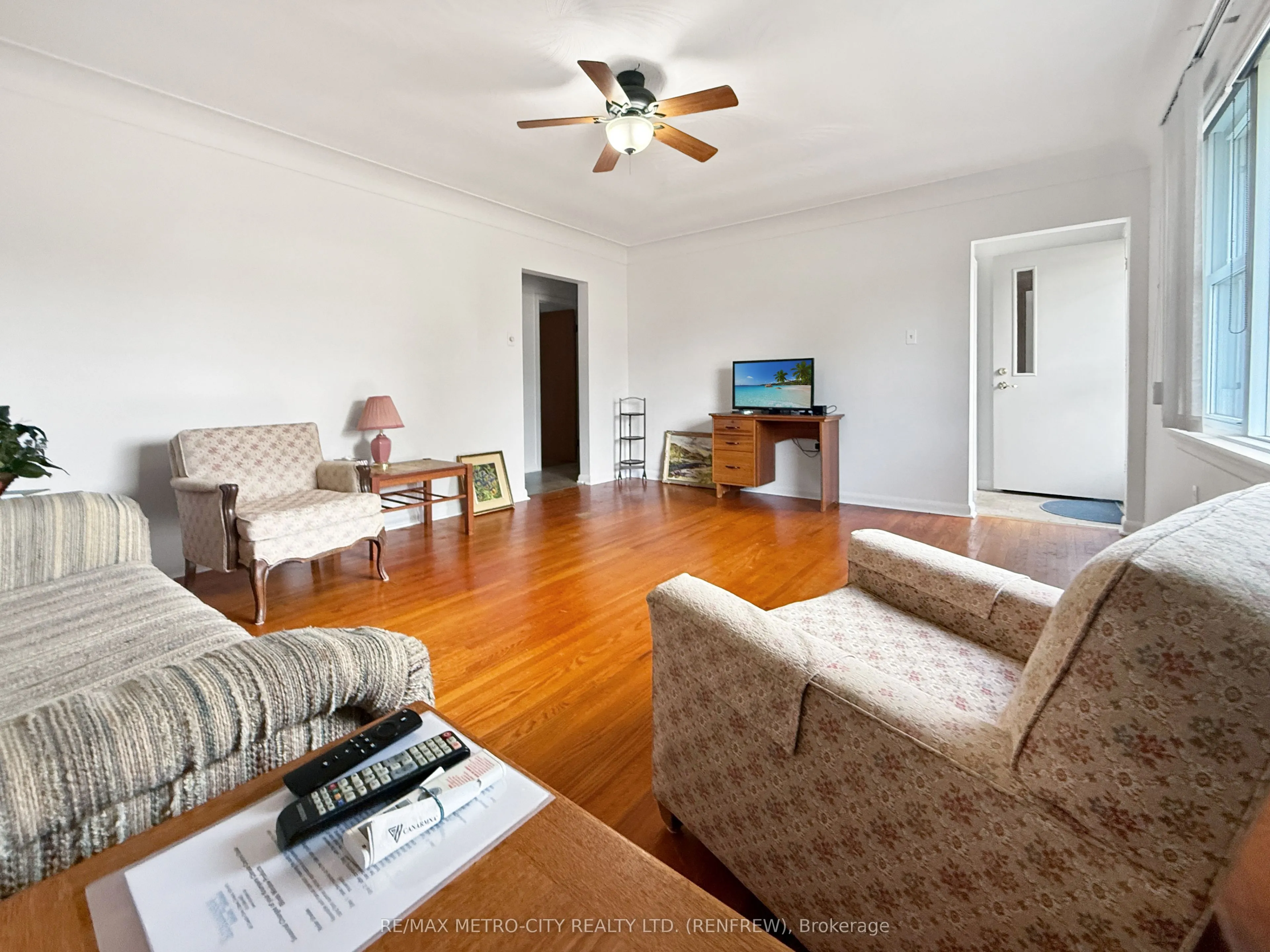 38 Francis Street S