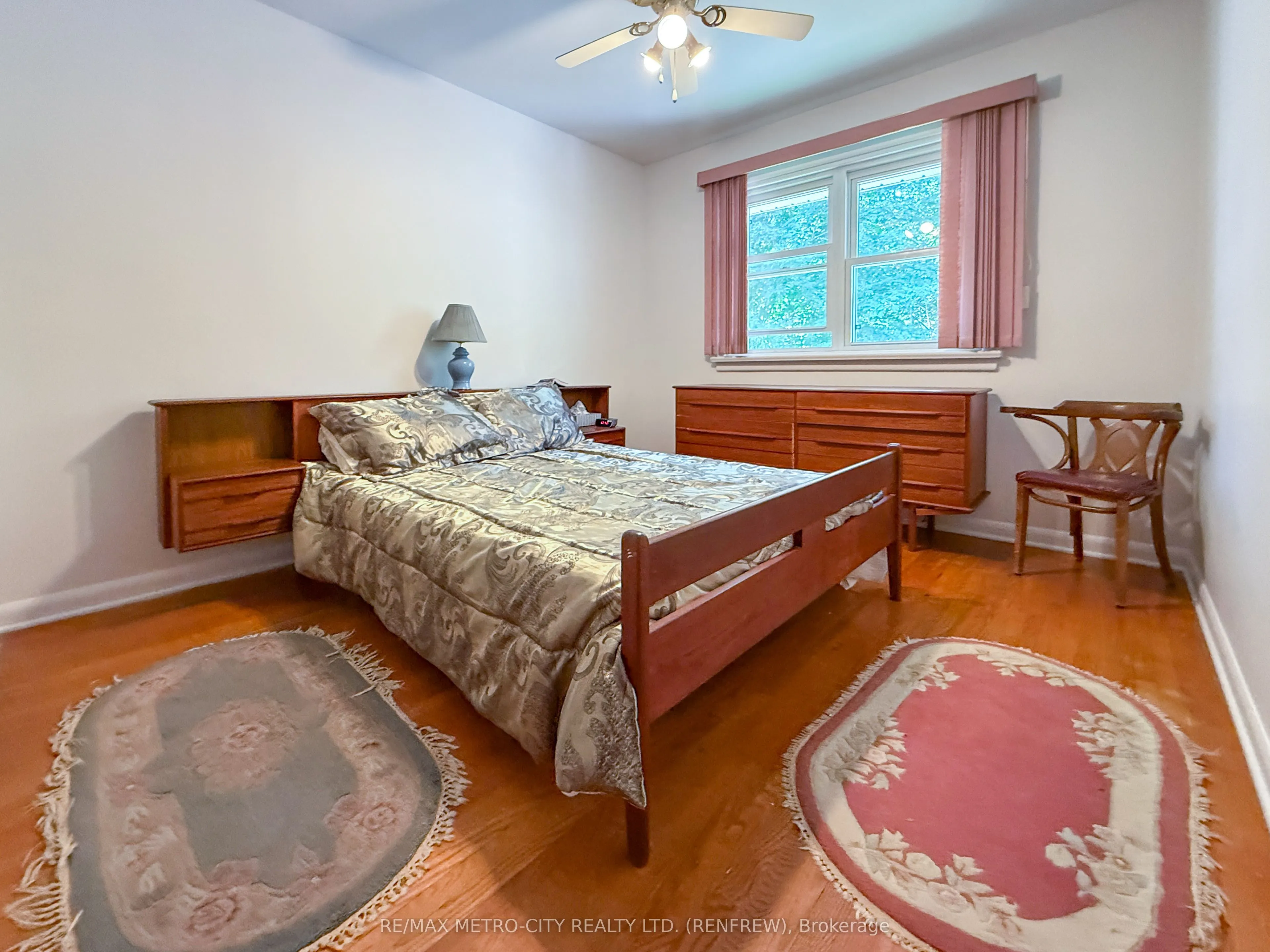 38 Francis Street S