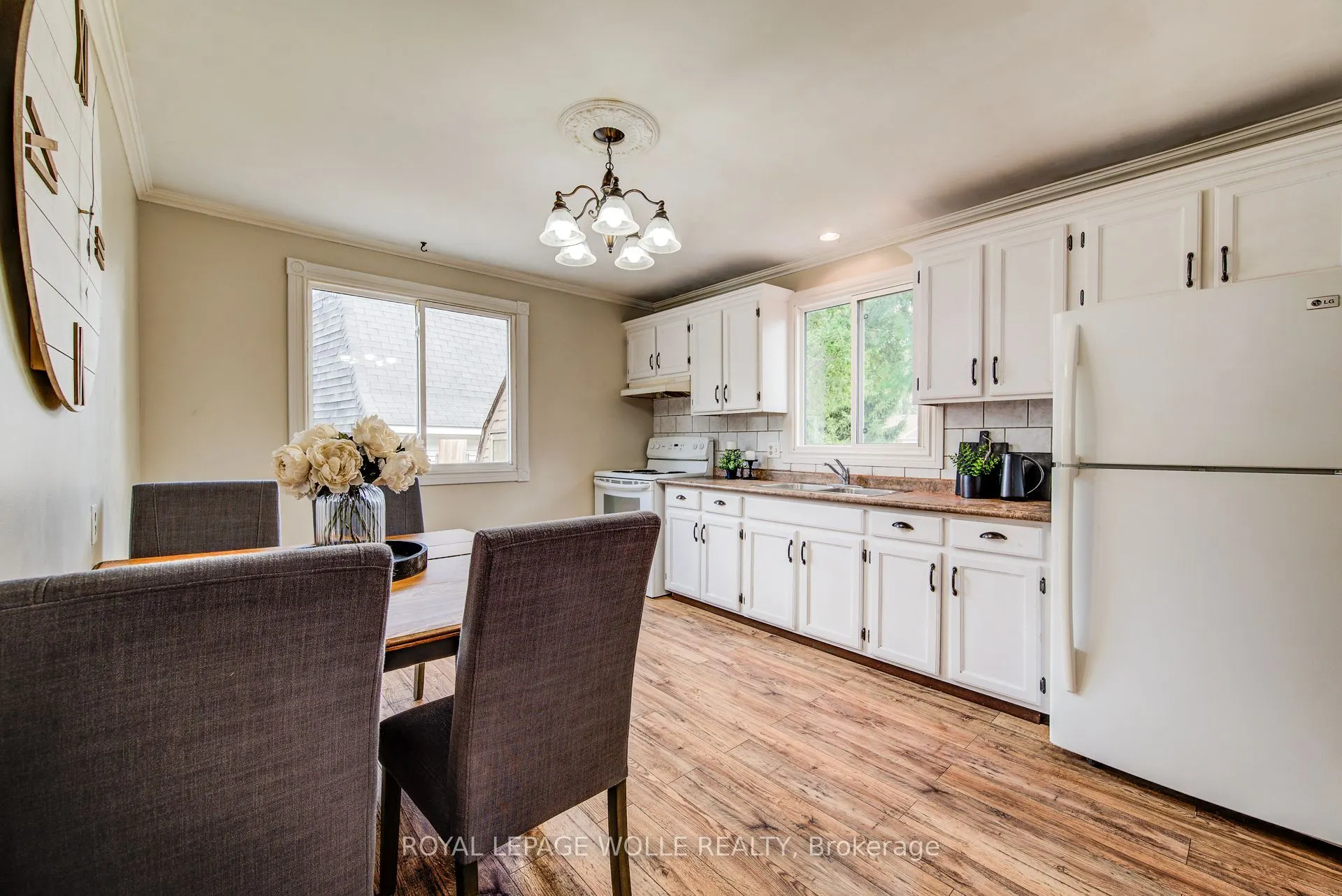 65 Aspen Crescent