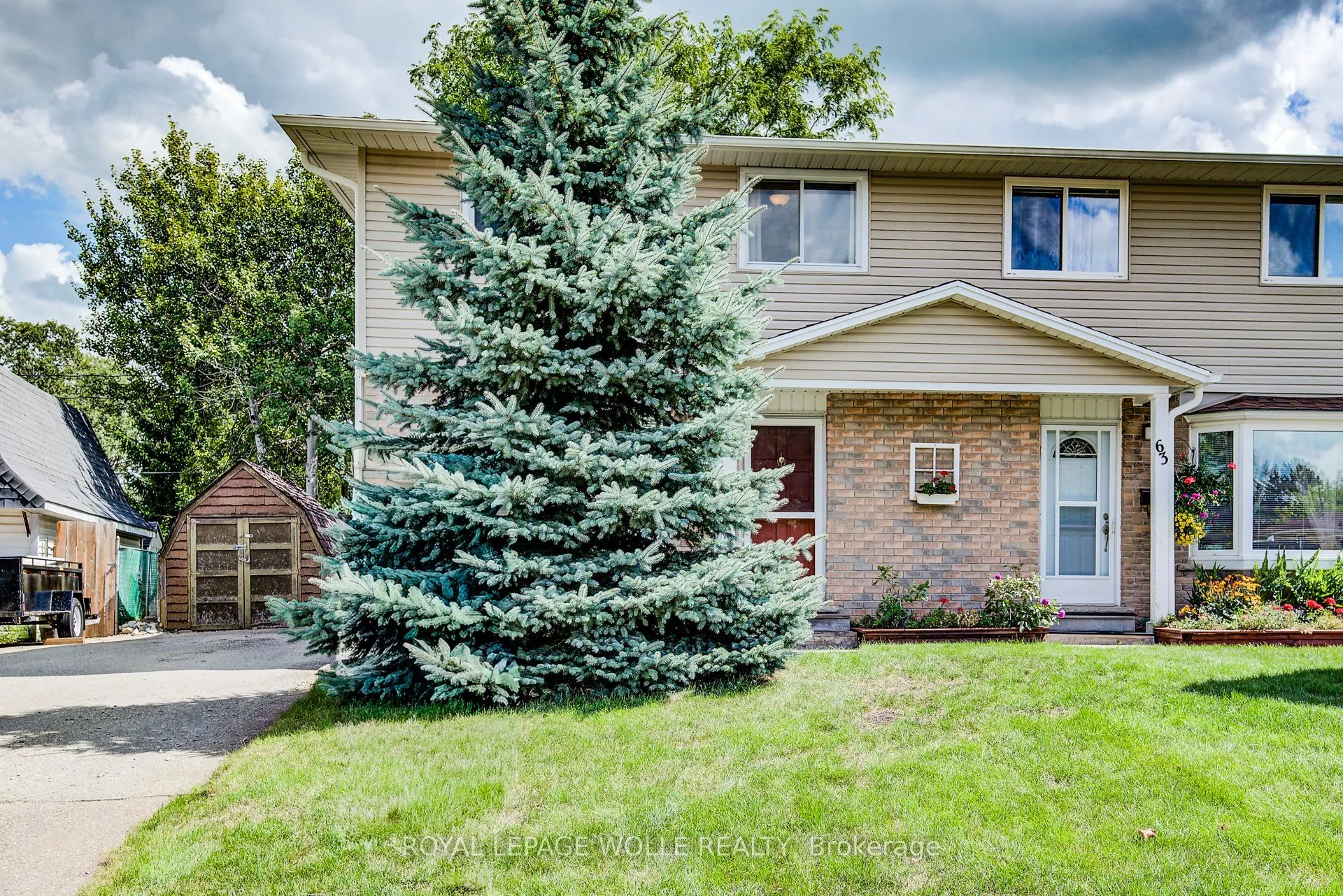 65 Aspen Crescent