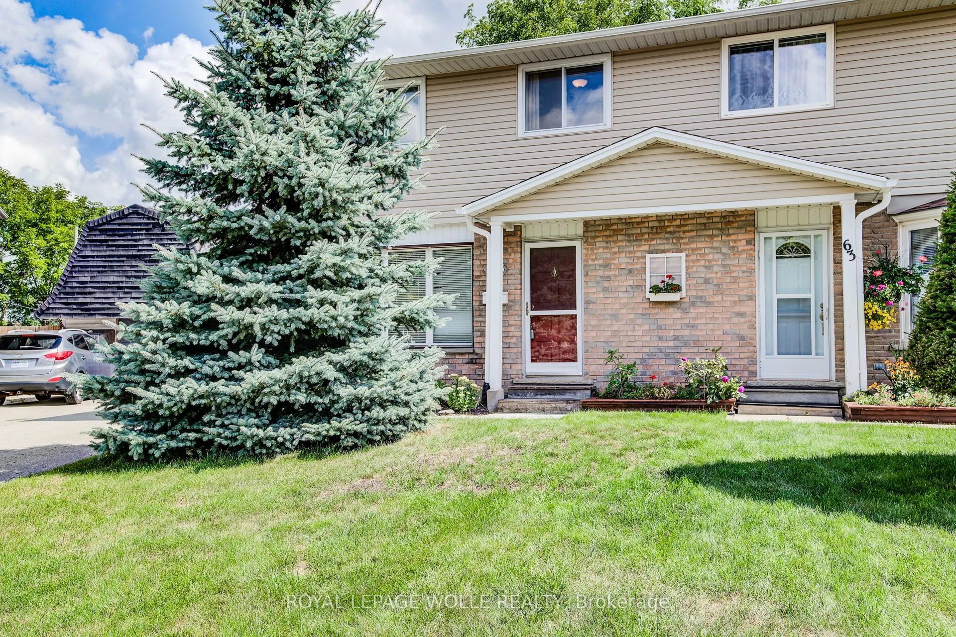 65 Aspen Crescent