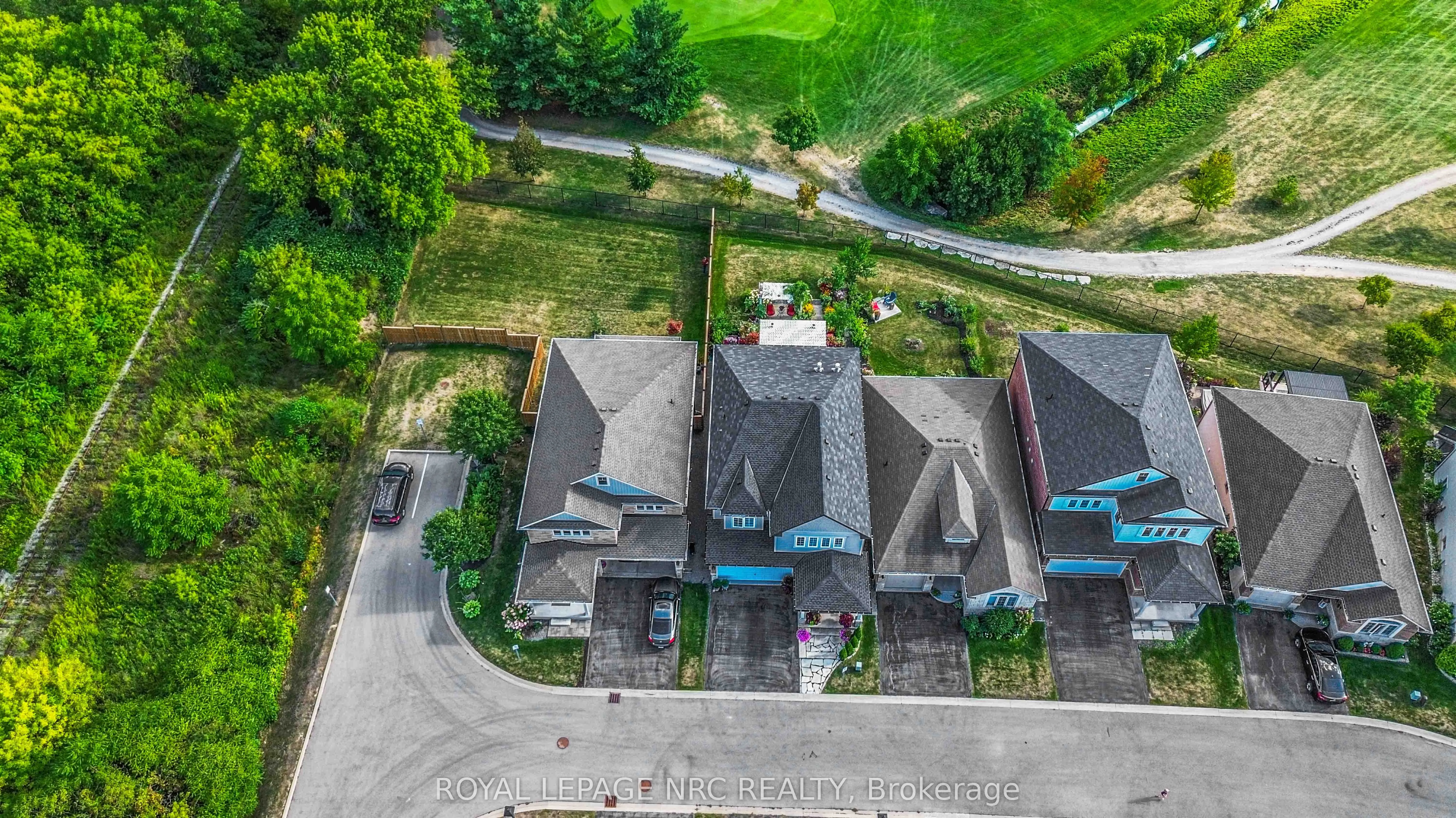 77 Avery Crescent, #10