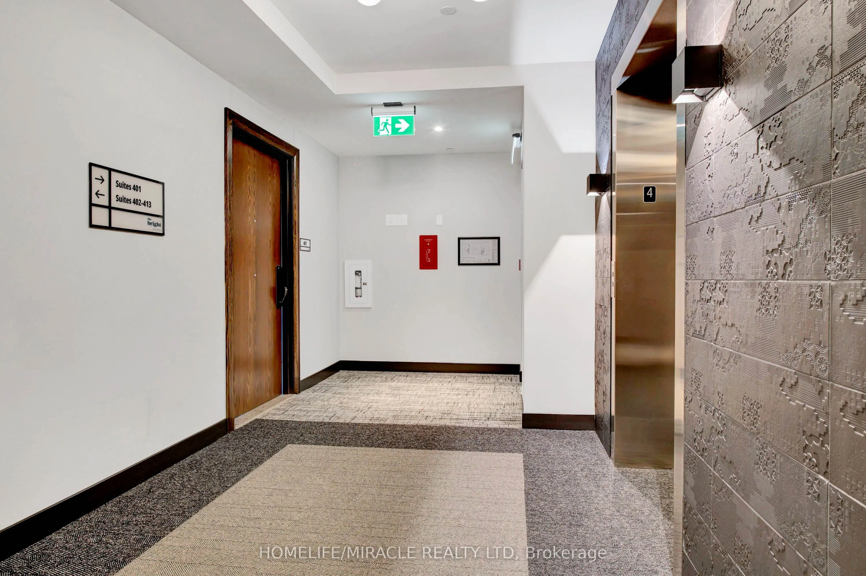 741 King Street W, #401