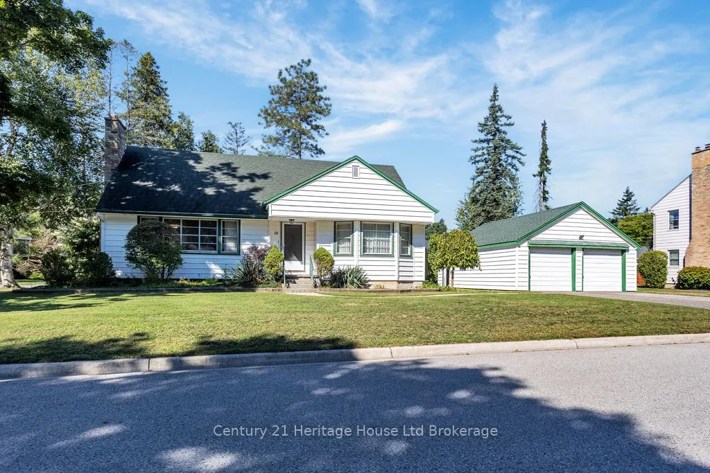 10 Parkside Drive