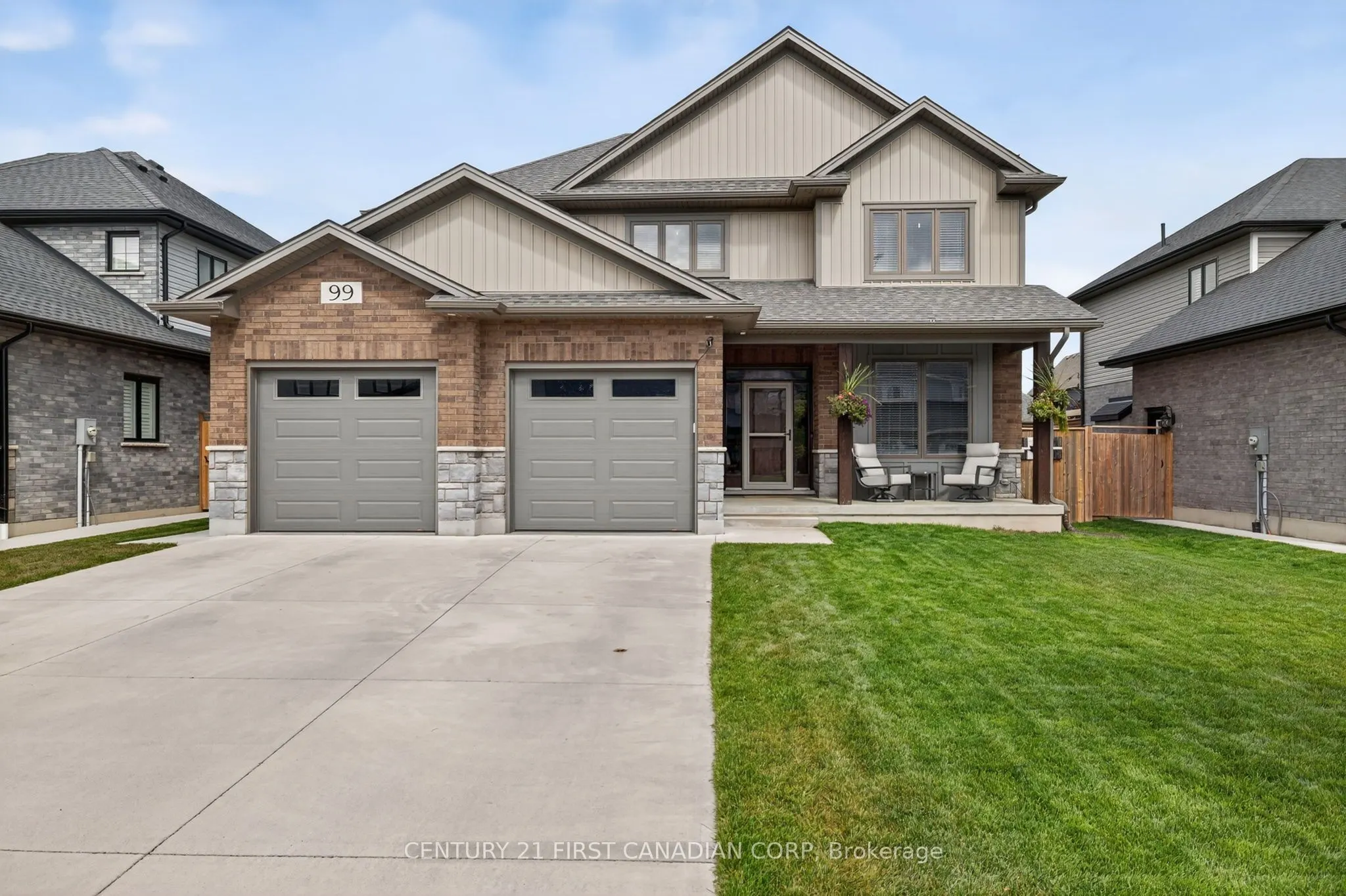 99 Thames Springs Crescent