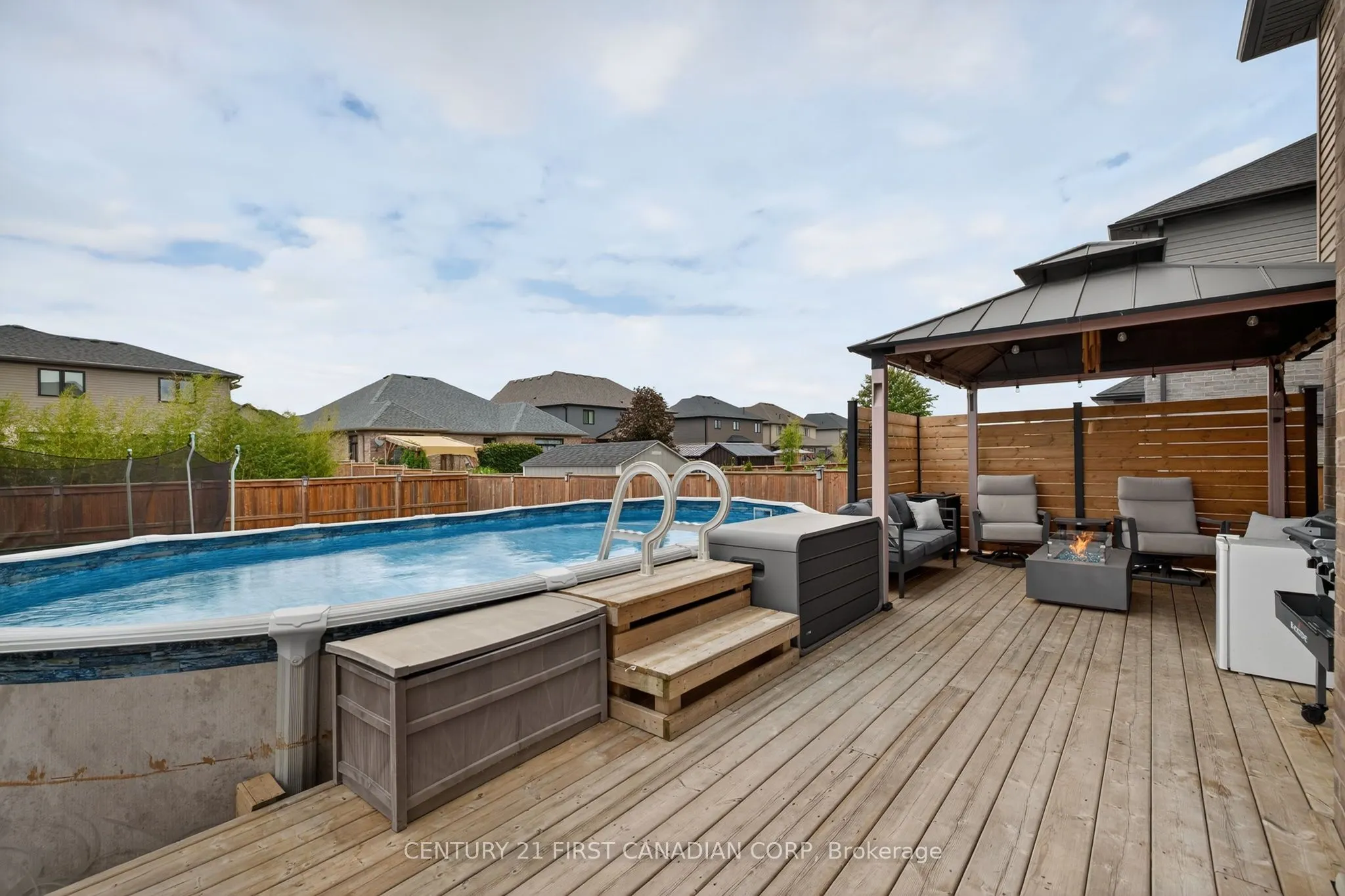 99 Thames Springs Crescent