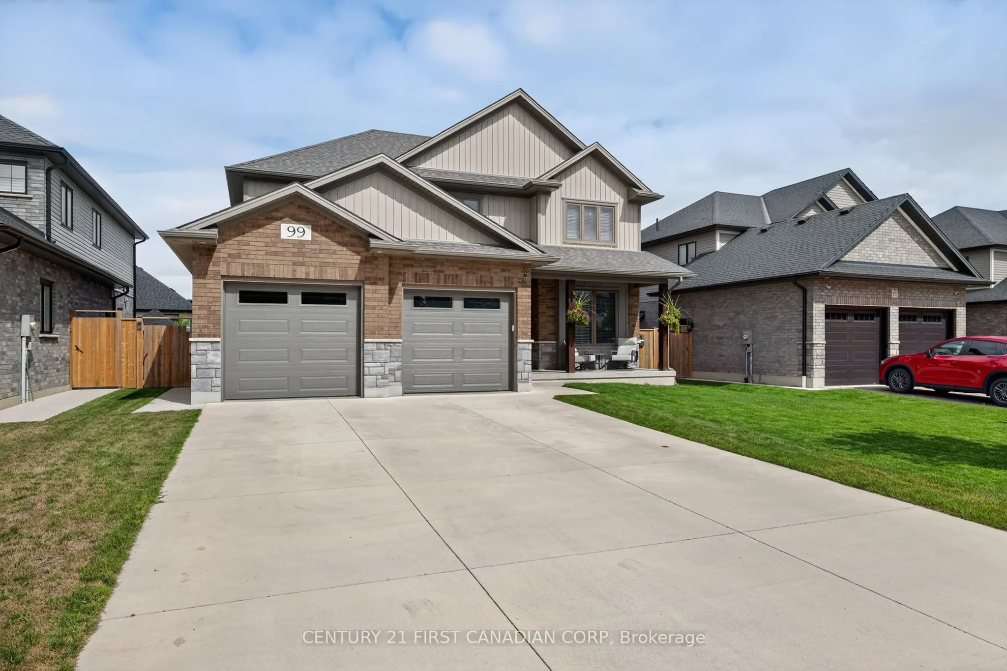 99 Thames Springs Crescent