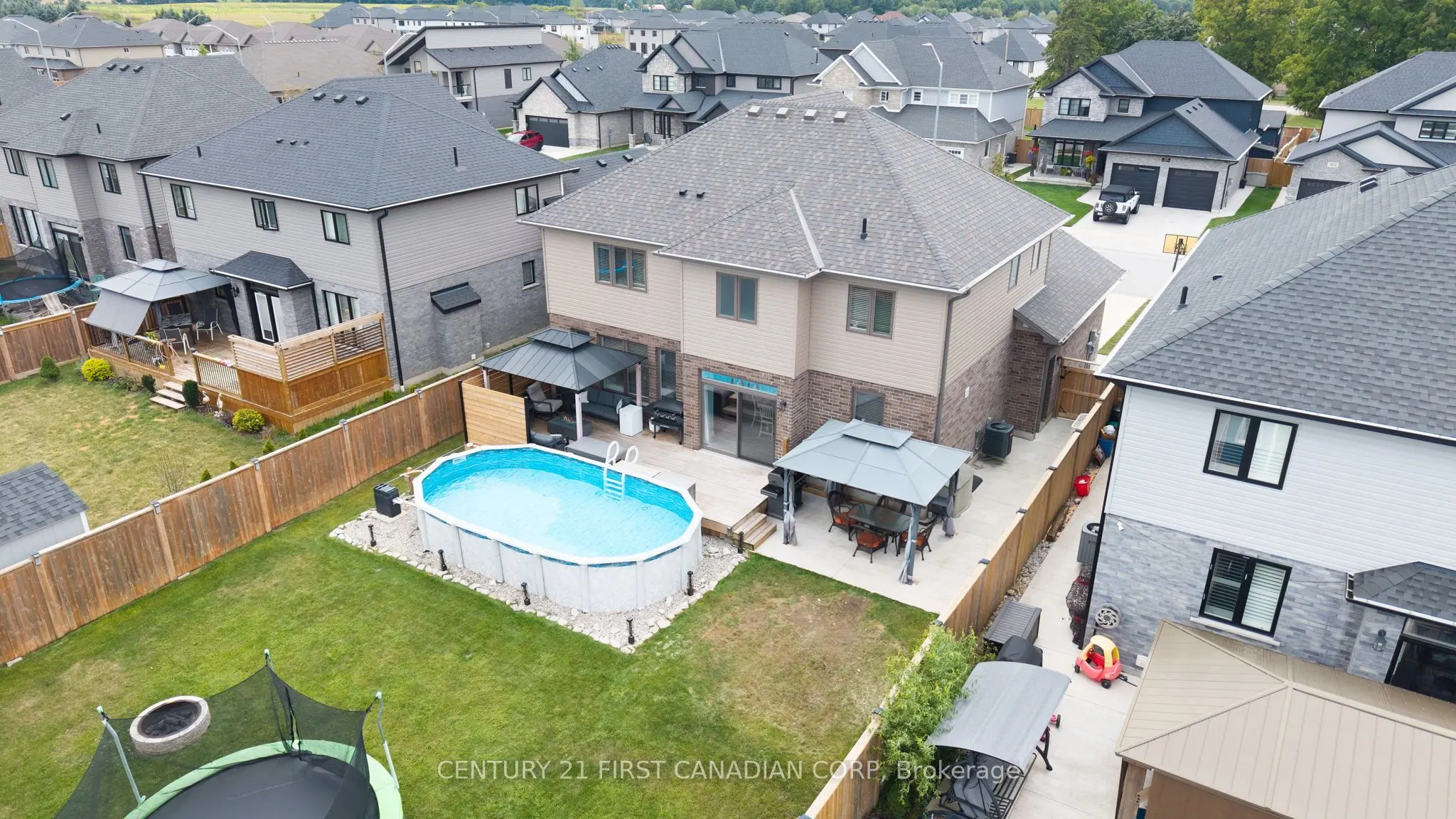 99 Thames Springs Crescent