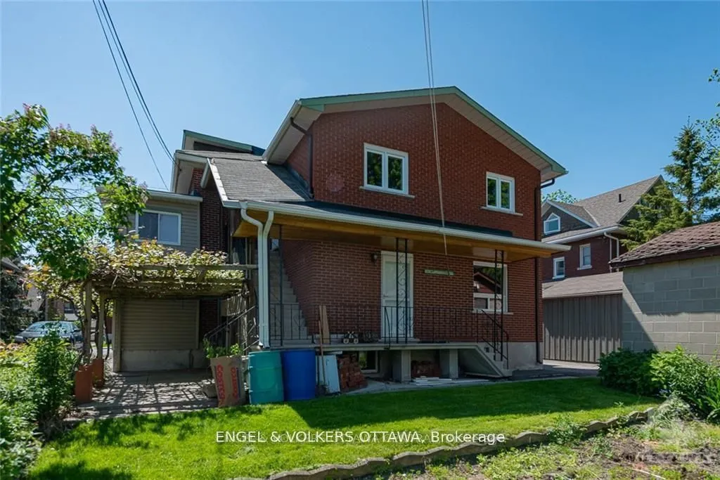 43 CLARENDON Avenue