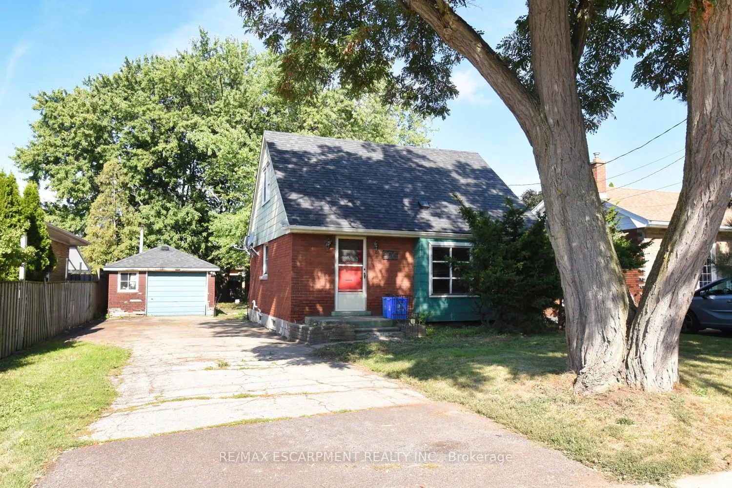 394 Upper Ottawa Street
