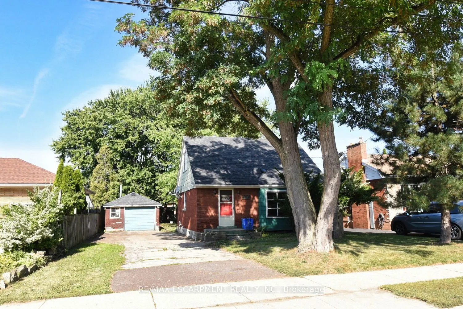 394 Upper Ottawa Street