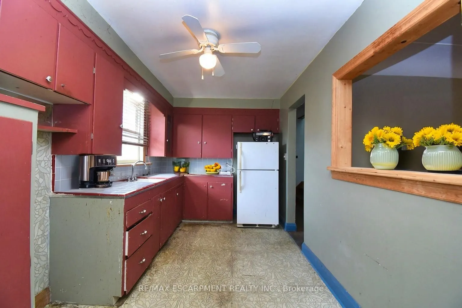 394 Upper Ottawa Street