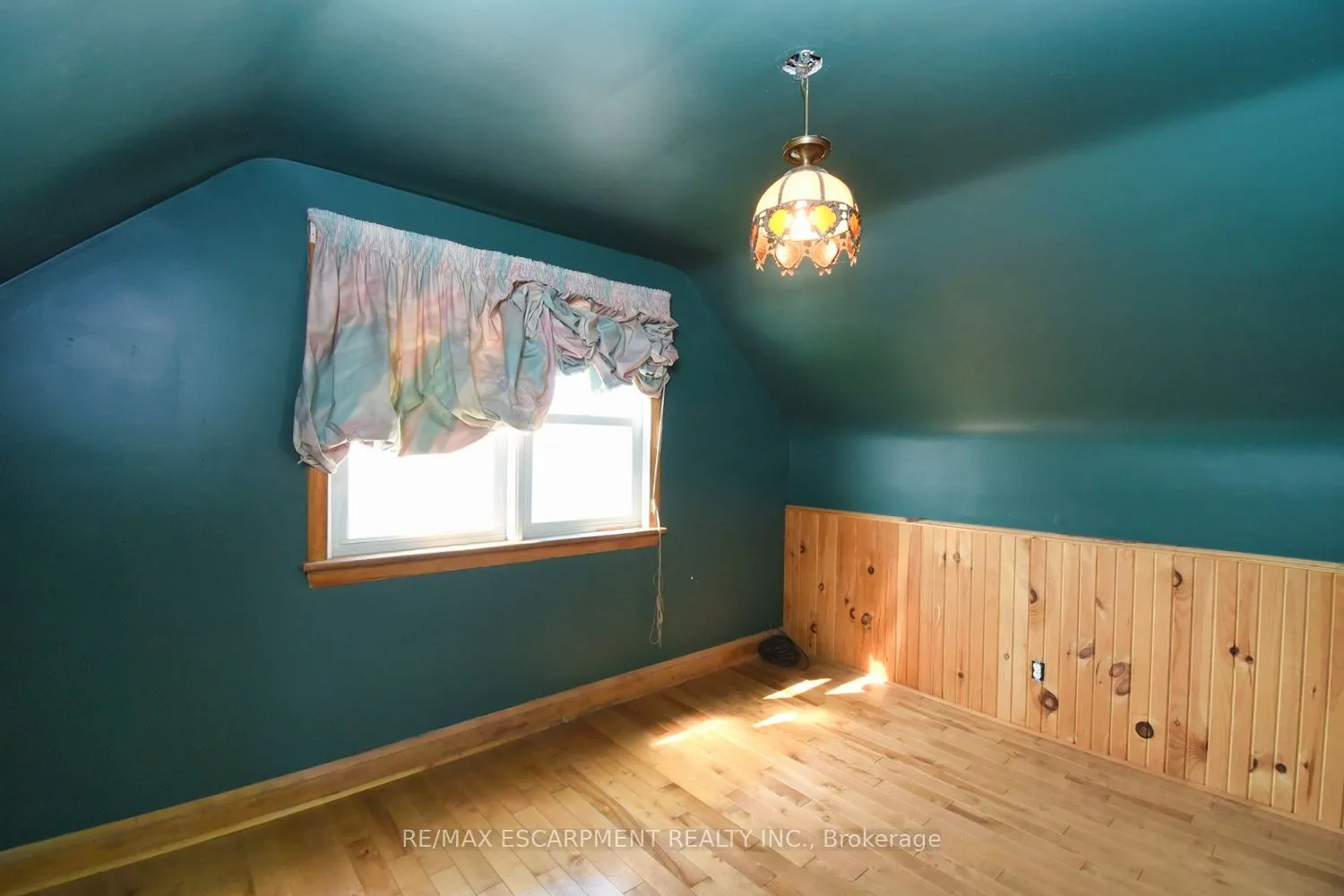 394 Upper Ottawa Street