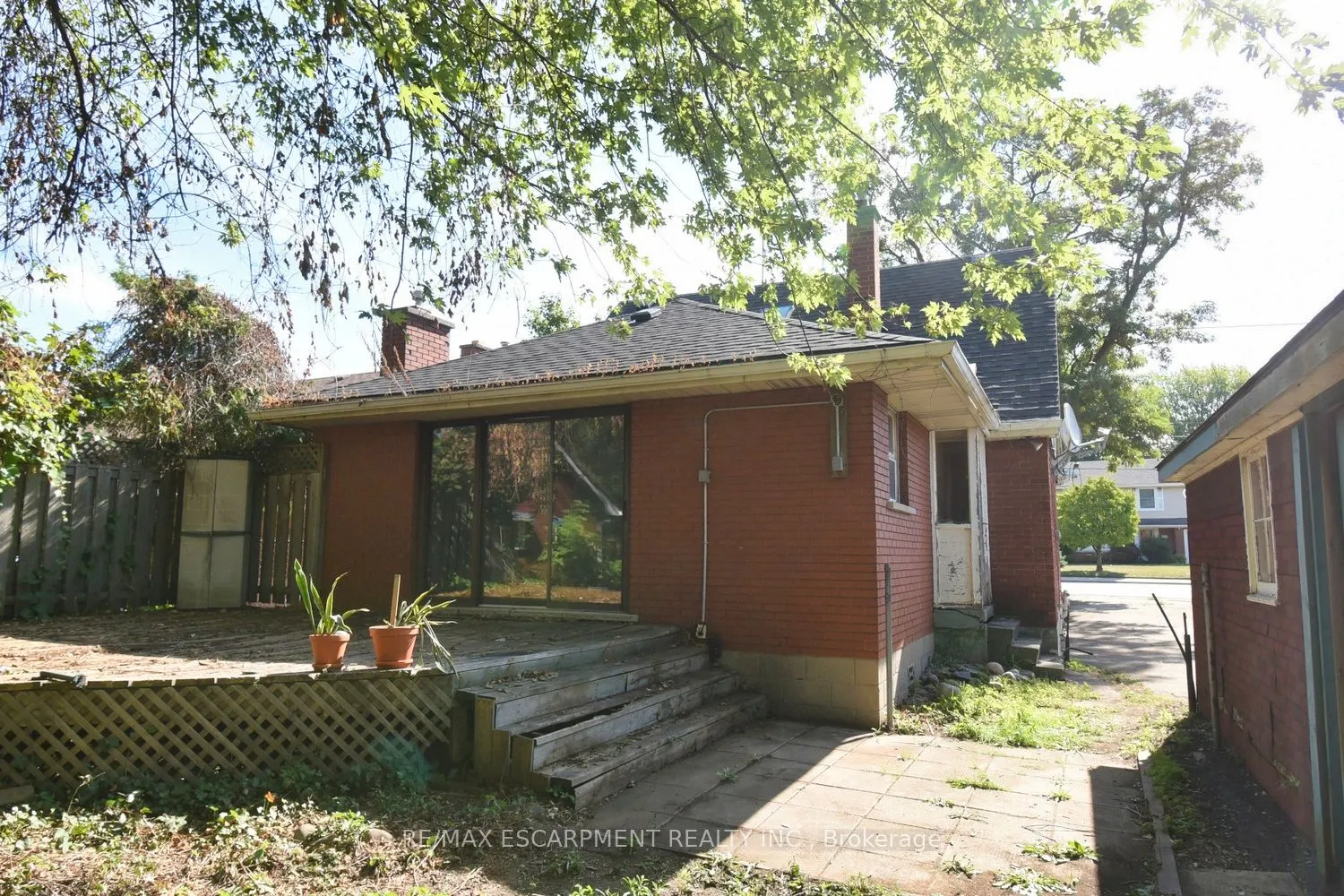 394 Upper Ottawa Street