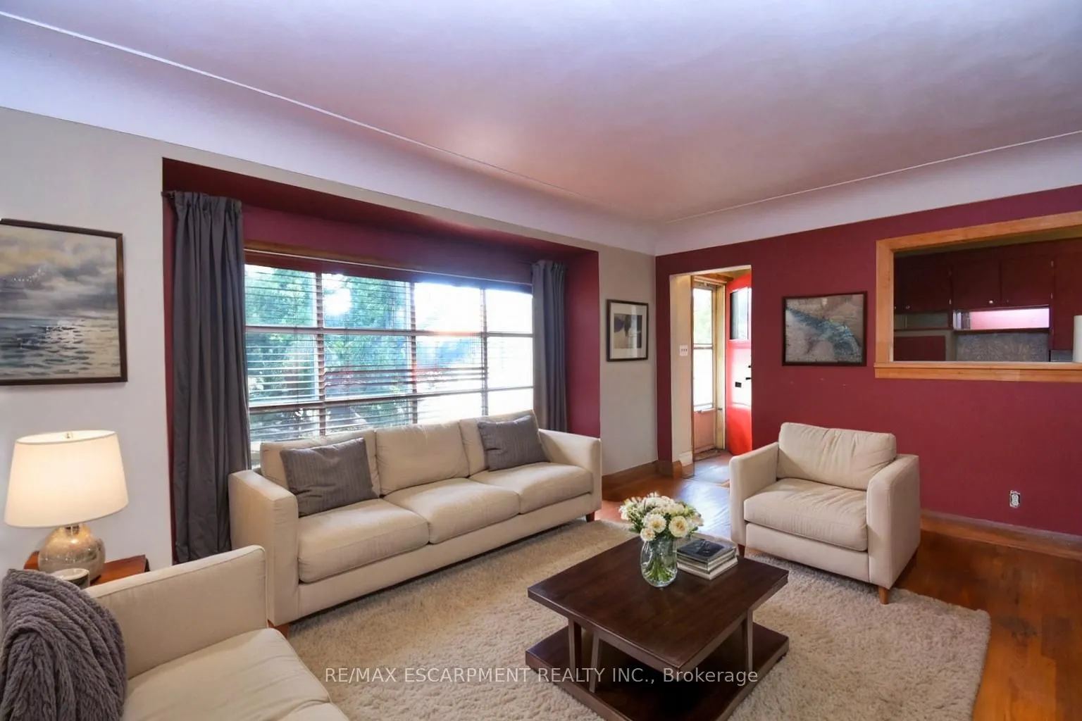 394 Upper Ottawa Street