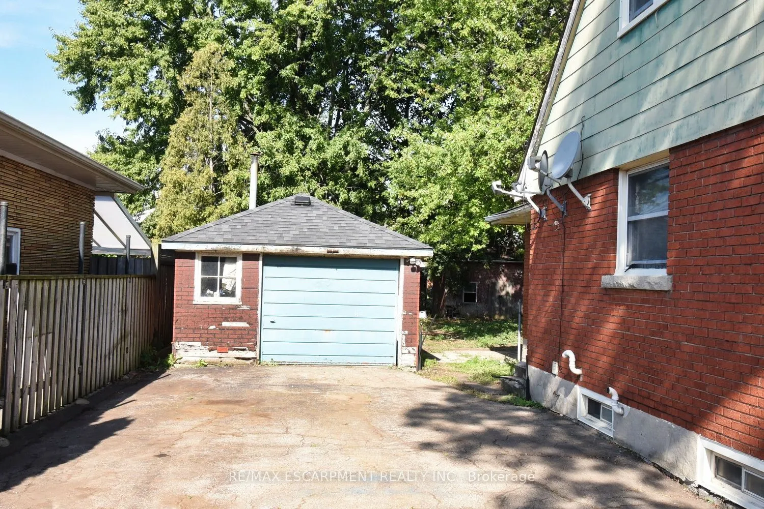 394 Upper Ottawa Street