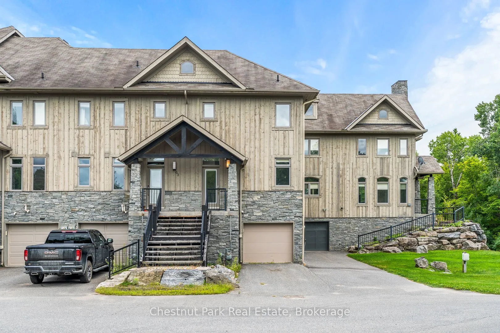 65 Rockmount Crescent