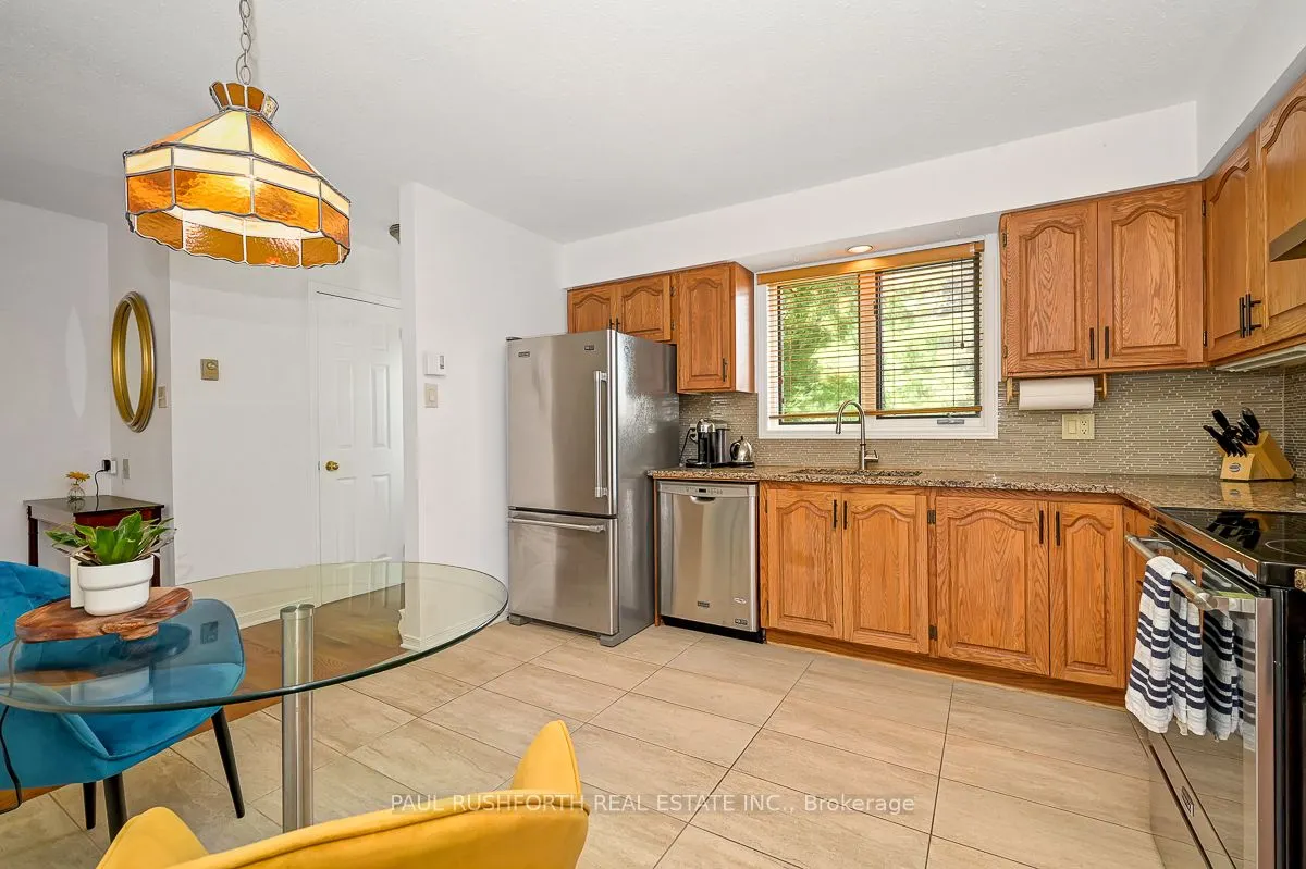 16 Oakley Avenue