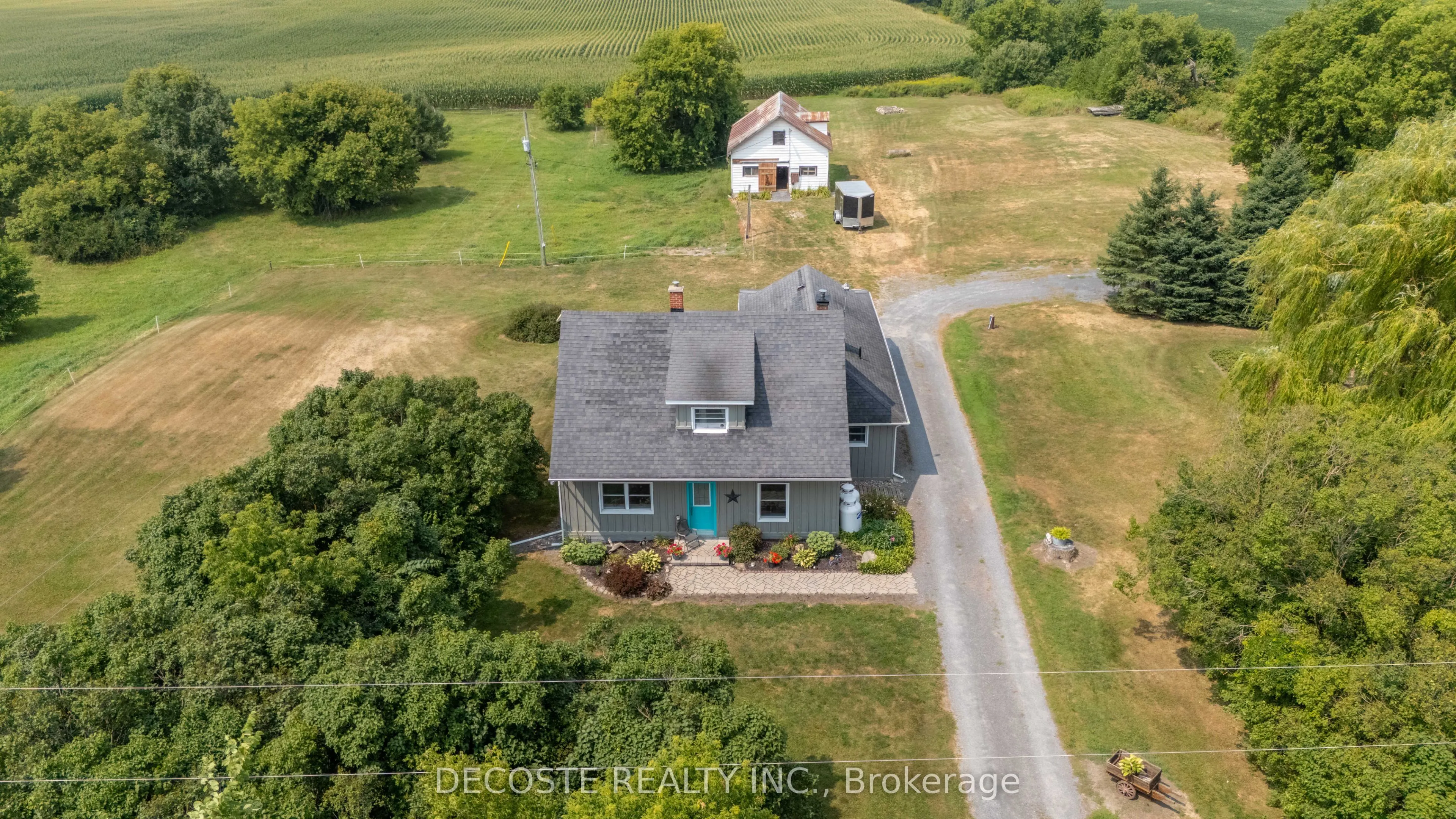 21695 Laggan-Glenelg Road