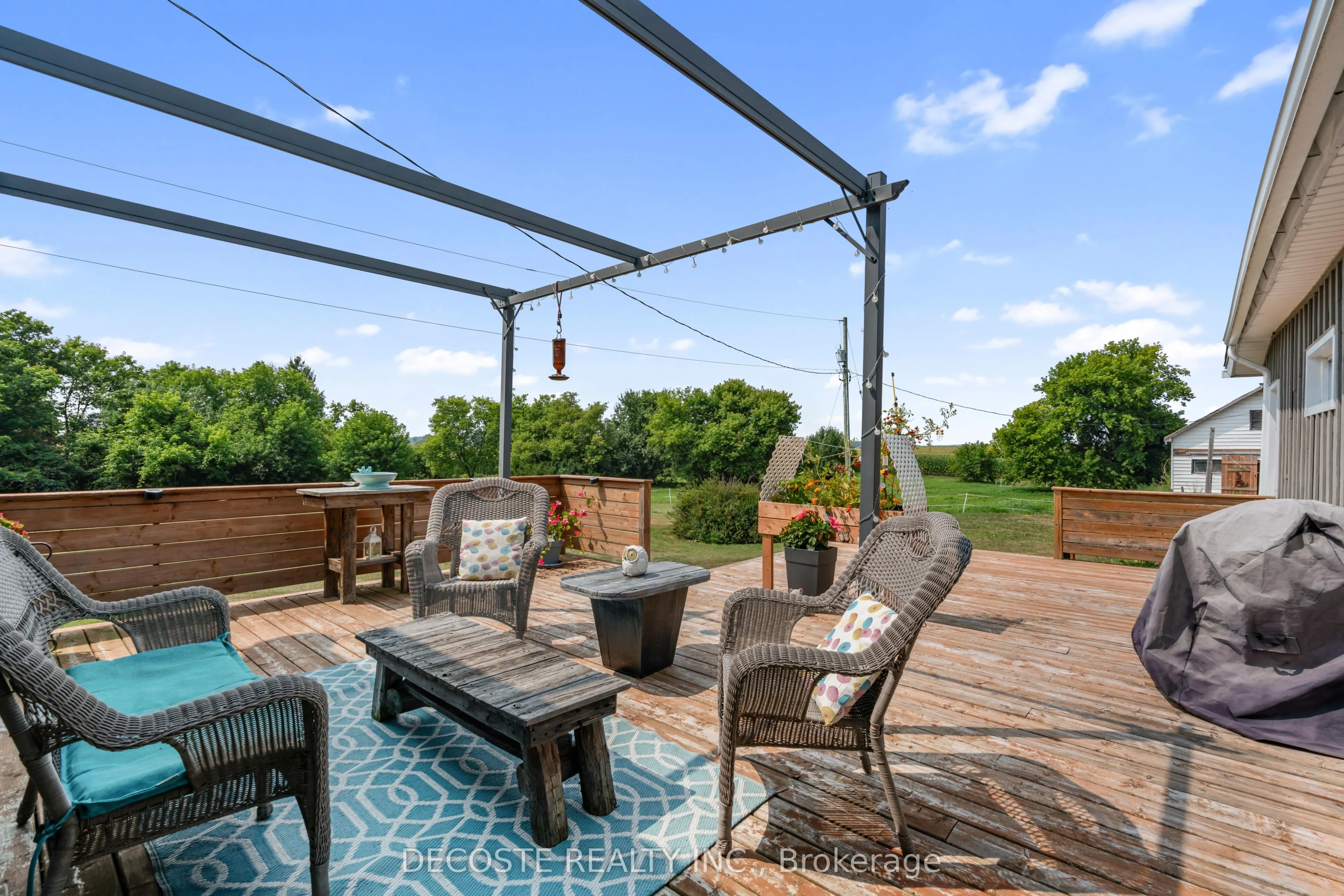 21695 Laggan-Glenelg Road