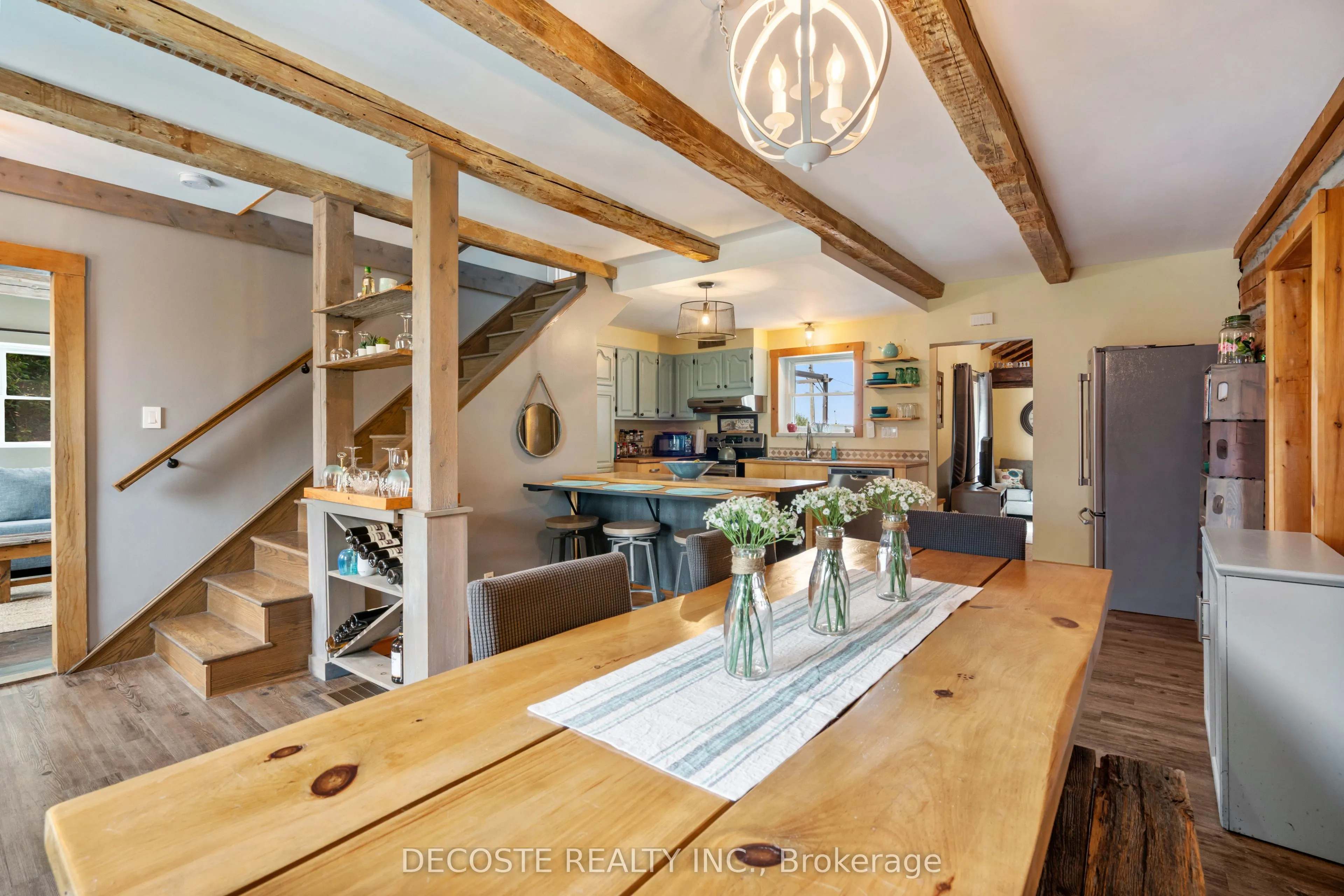 21695 Laggan-Glenelg Road