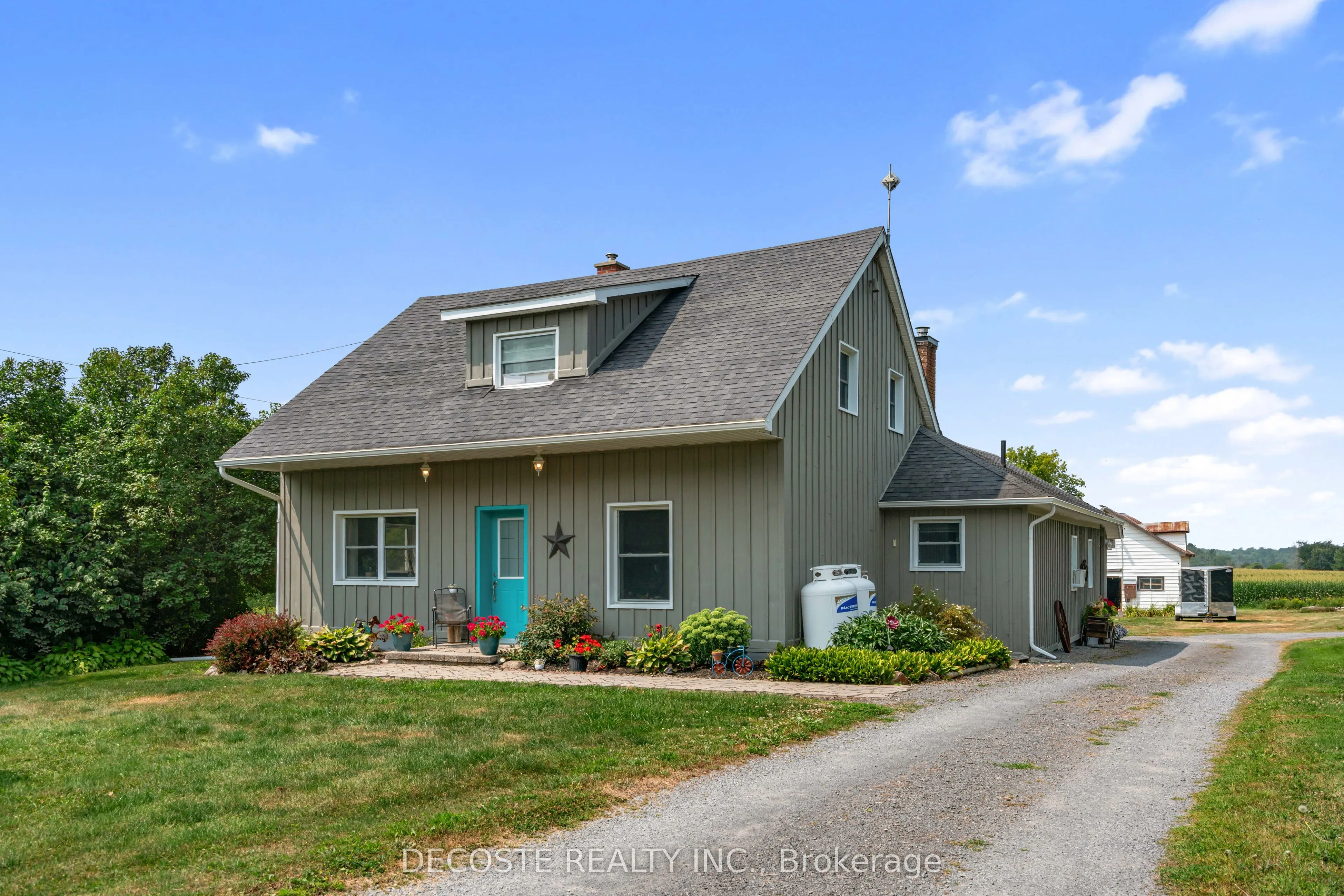 21695 Laggan-Glenelg Road