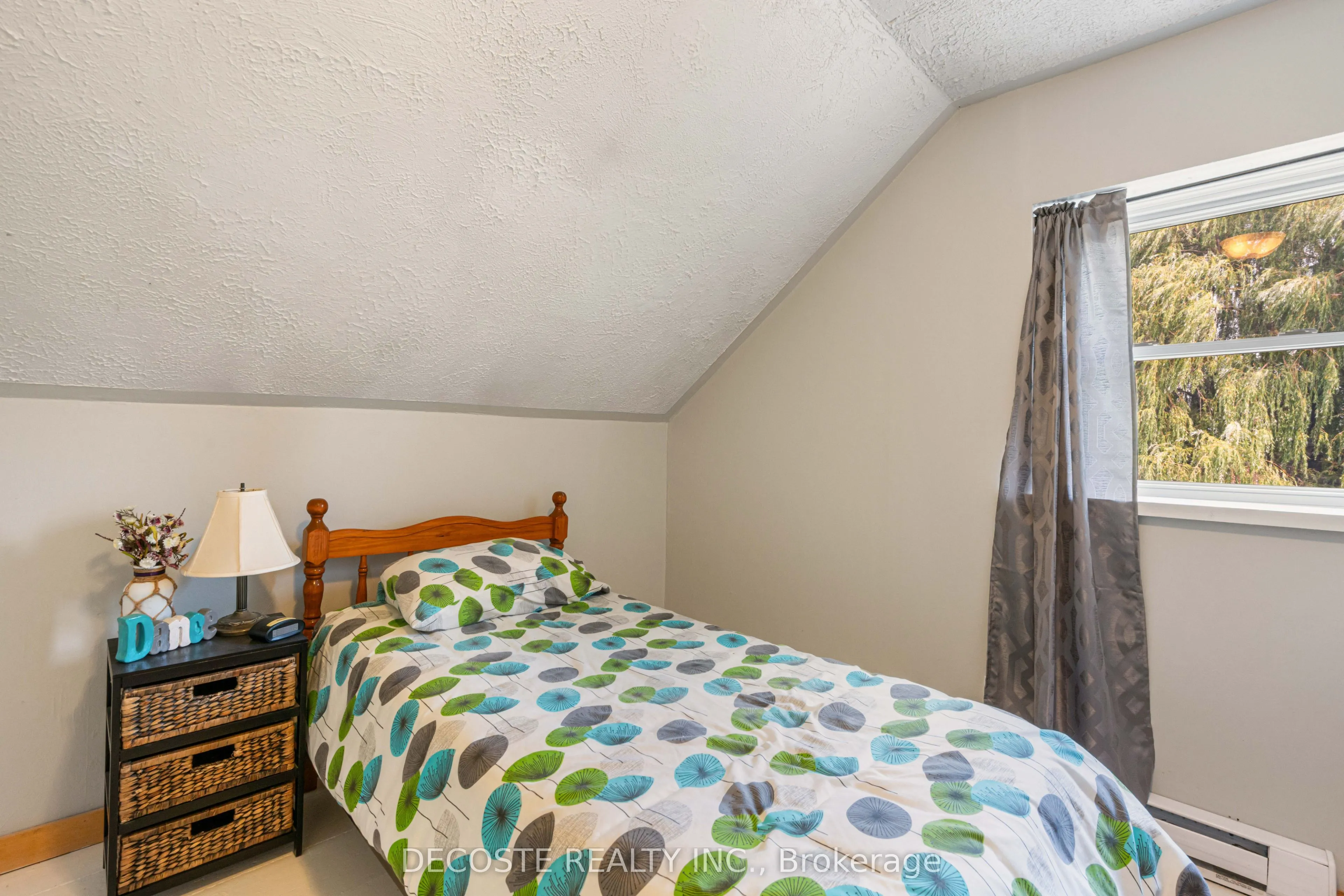21695 Laggan-Glenelg Road