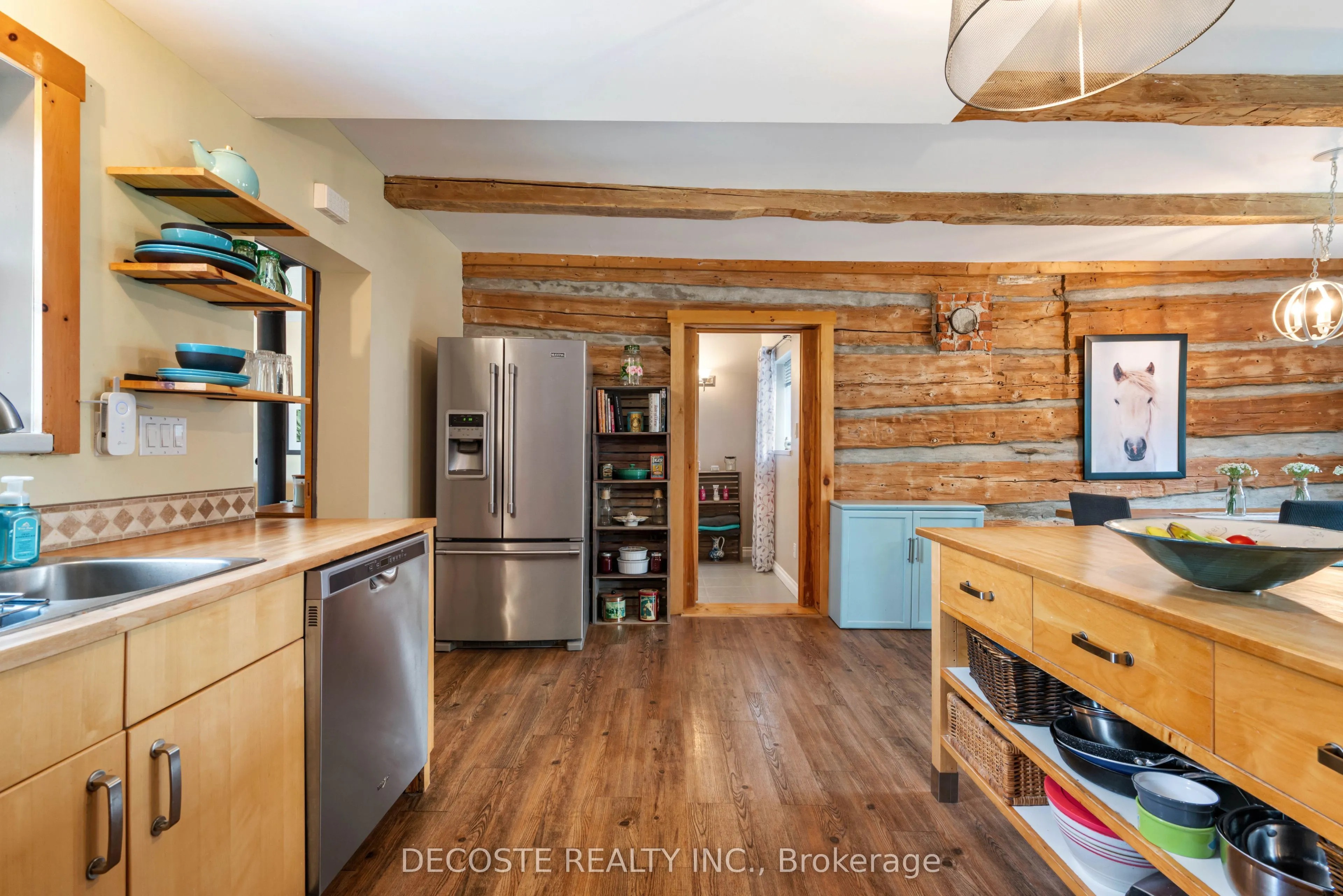 21695 Laggan-Glenelg Road